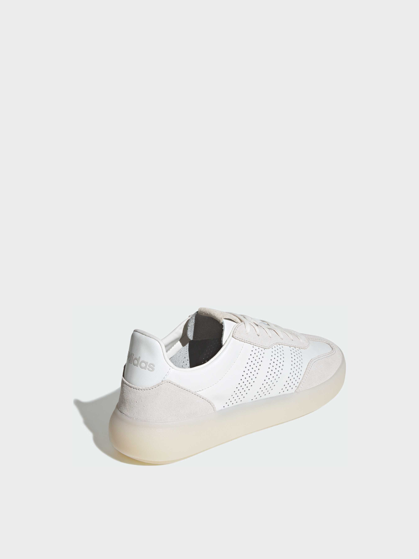 Кроссовки повседневные Adidas модель JI2326 Кроссовки повседневные Adidas модель JI2326 Фото