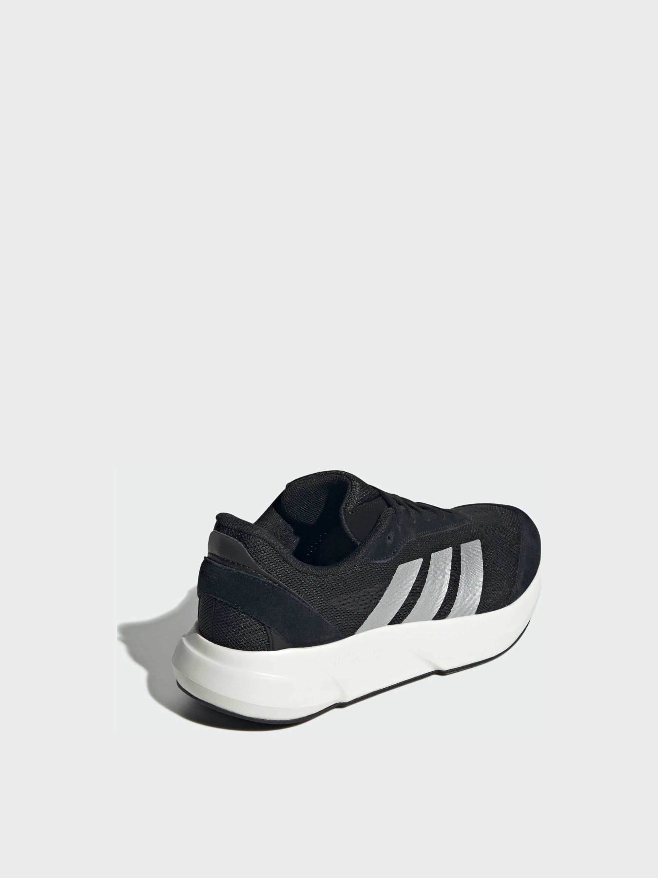 Кроссовки повседневные Adidas модель JH9328 Фото