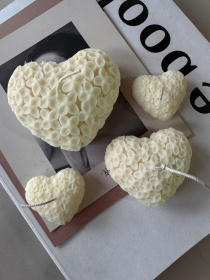 Ароматическая свеча "Сердце ажурное", аромат "Ежевика & шампанское" из натурального оливкового воска Candle Design модель 130.2006/2007/2008 Фото