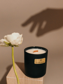 Свеча парфюмированная "Возбуждение", аромат Секвои и мох, из натурального соевого воска Candle Design модель 210.0012/0015 Фото