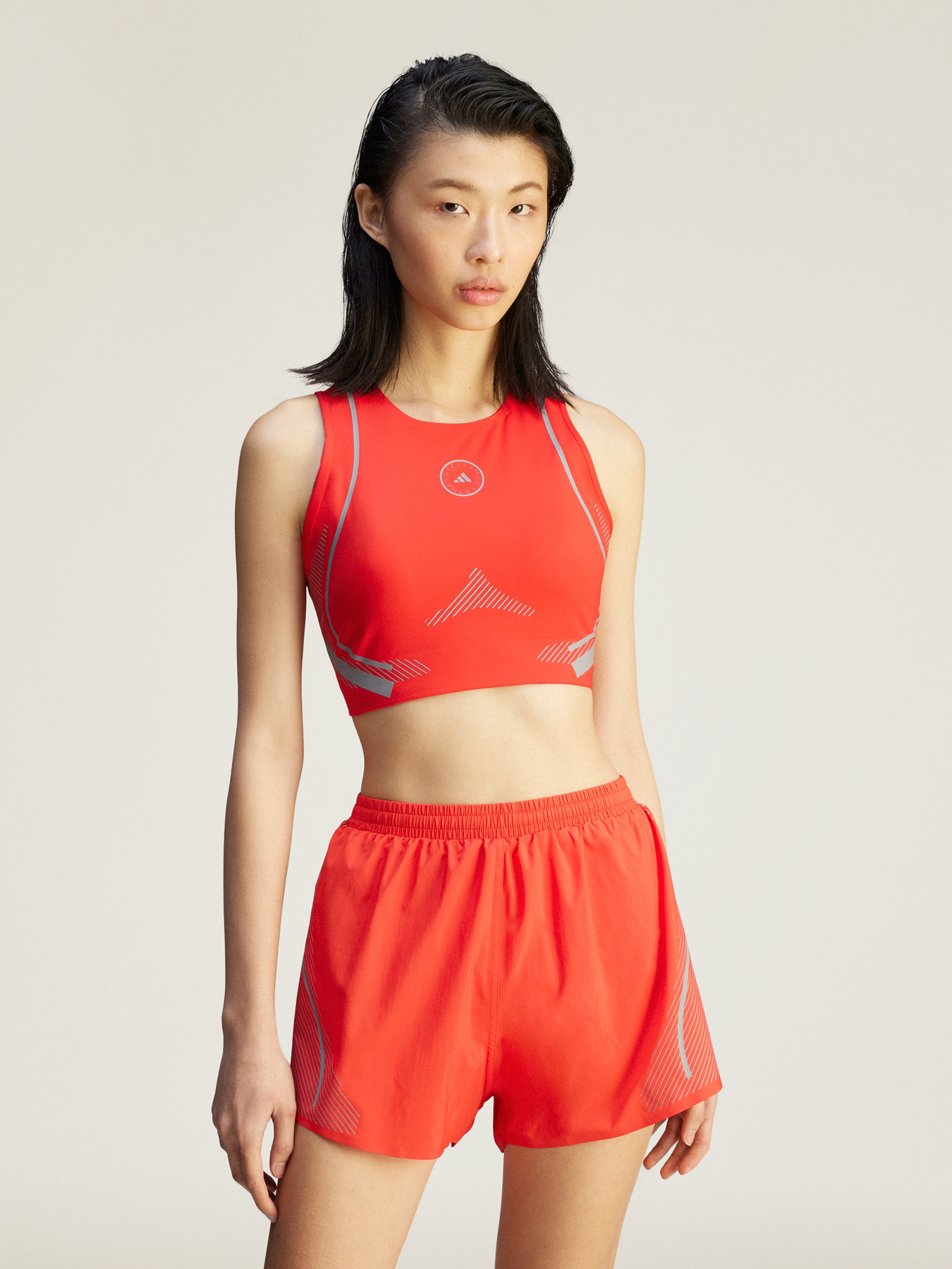 Спортивний топ Adidas модель JF8477 Фото