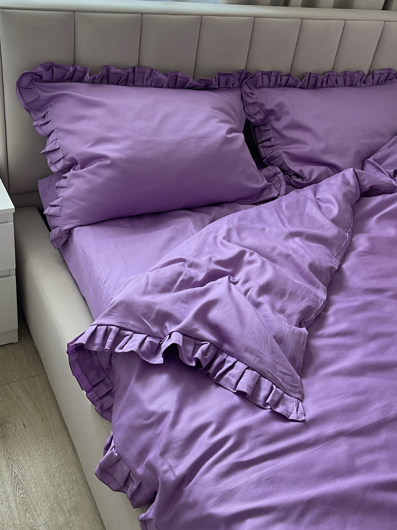 Комплект постільної білизни з рюшами бузок Cozy модель 11151052 Фото