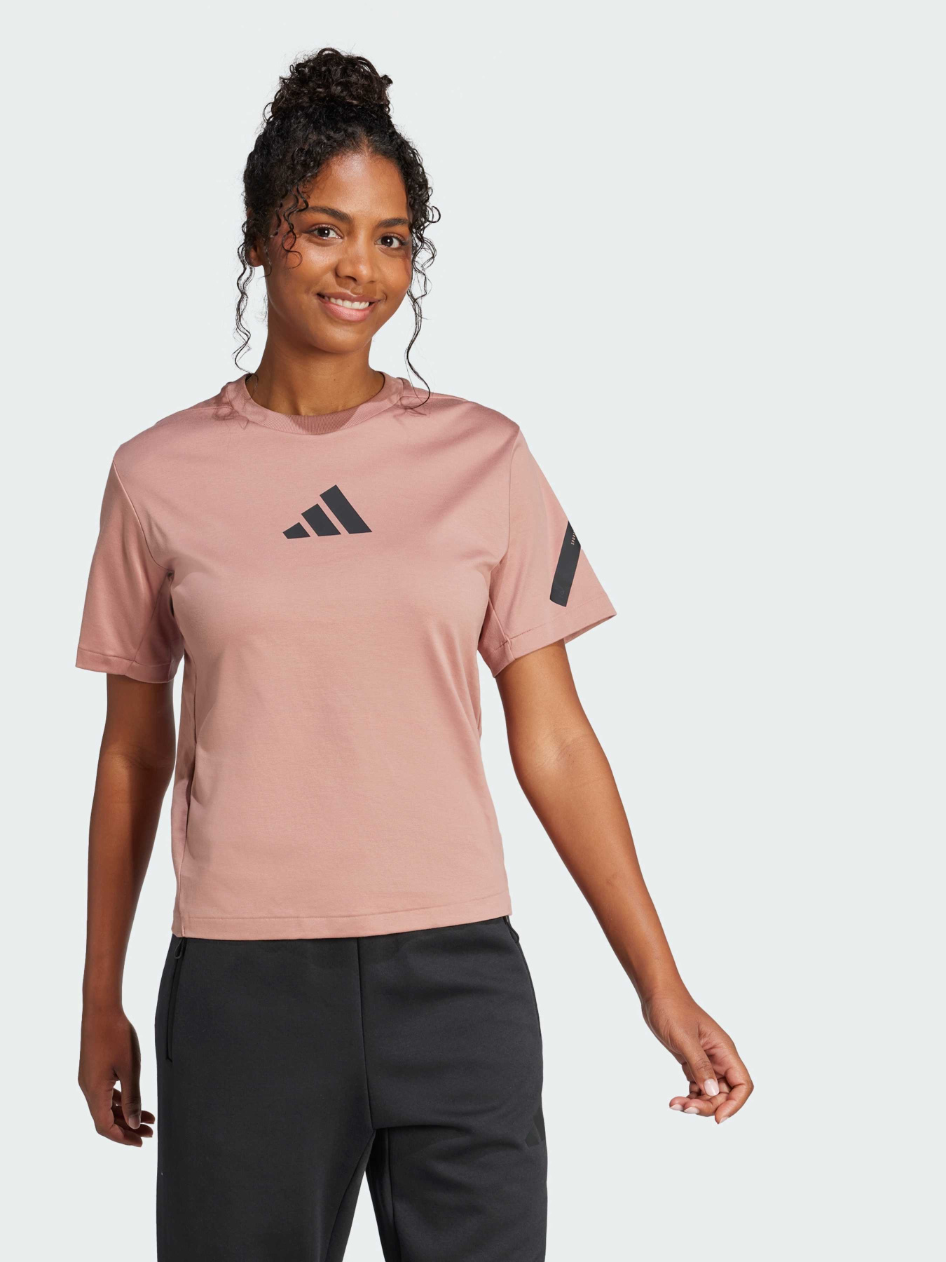 Футболка Adidas ZNE модель JC9311 Футболка Adidas ZNE модель JC9311 Фото