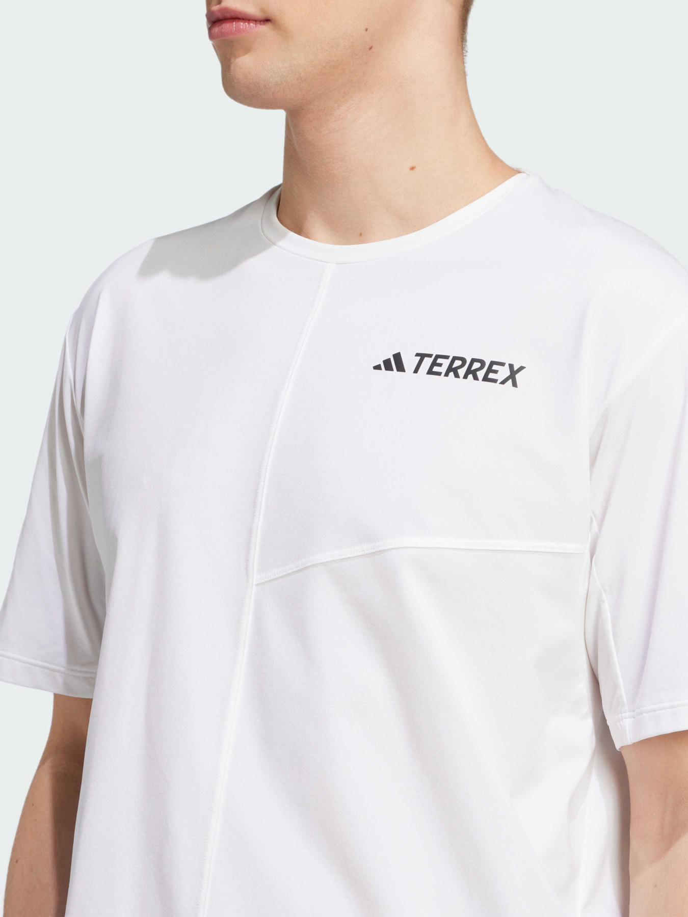 Футболка спортивна Adidas модель JE0391 Фото