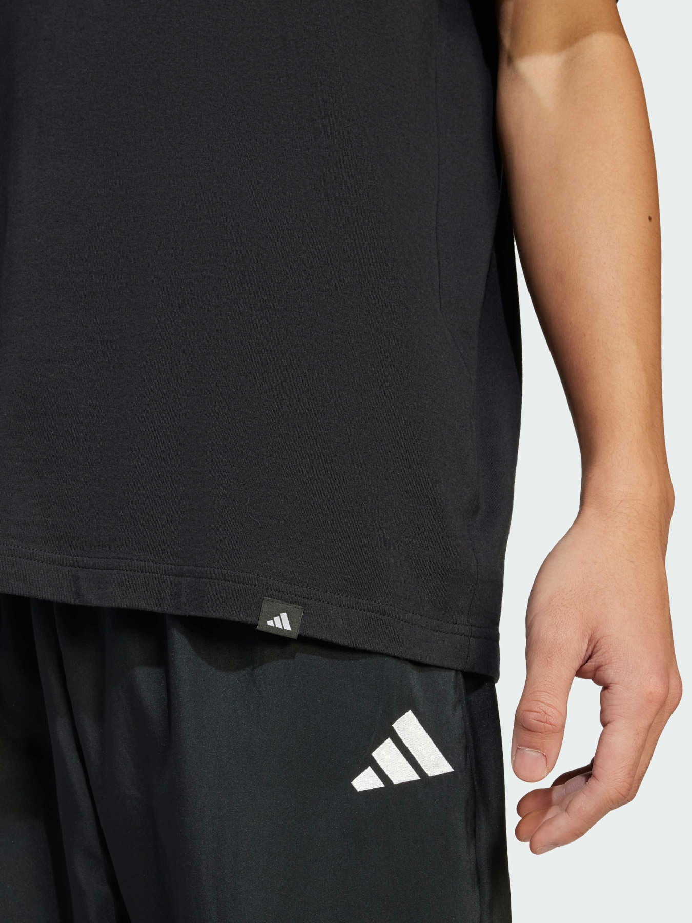 Футболка Adidas модель JJ4003 Фото