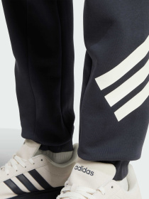 Повсякденні штани Adidas x Disney модель JI5724 Повсякденні штани Adidas x Disney модель JI5724 Фото