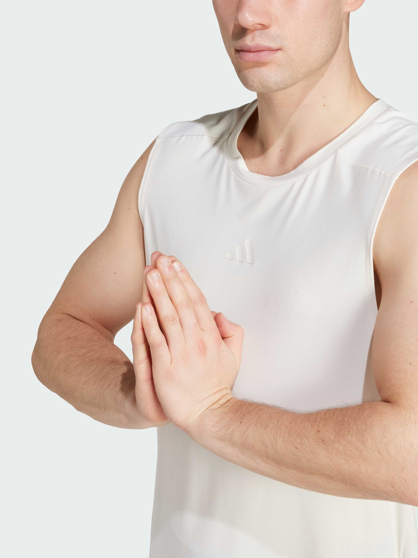 Спортивна майка Adidas модель JI8240 Фото