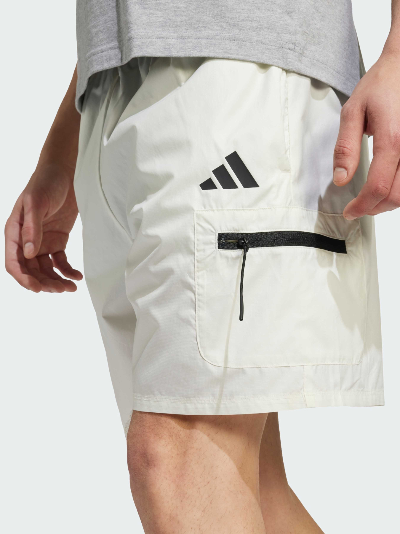 Повсякденні шорти Adidas модель JF3348 Фото