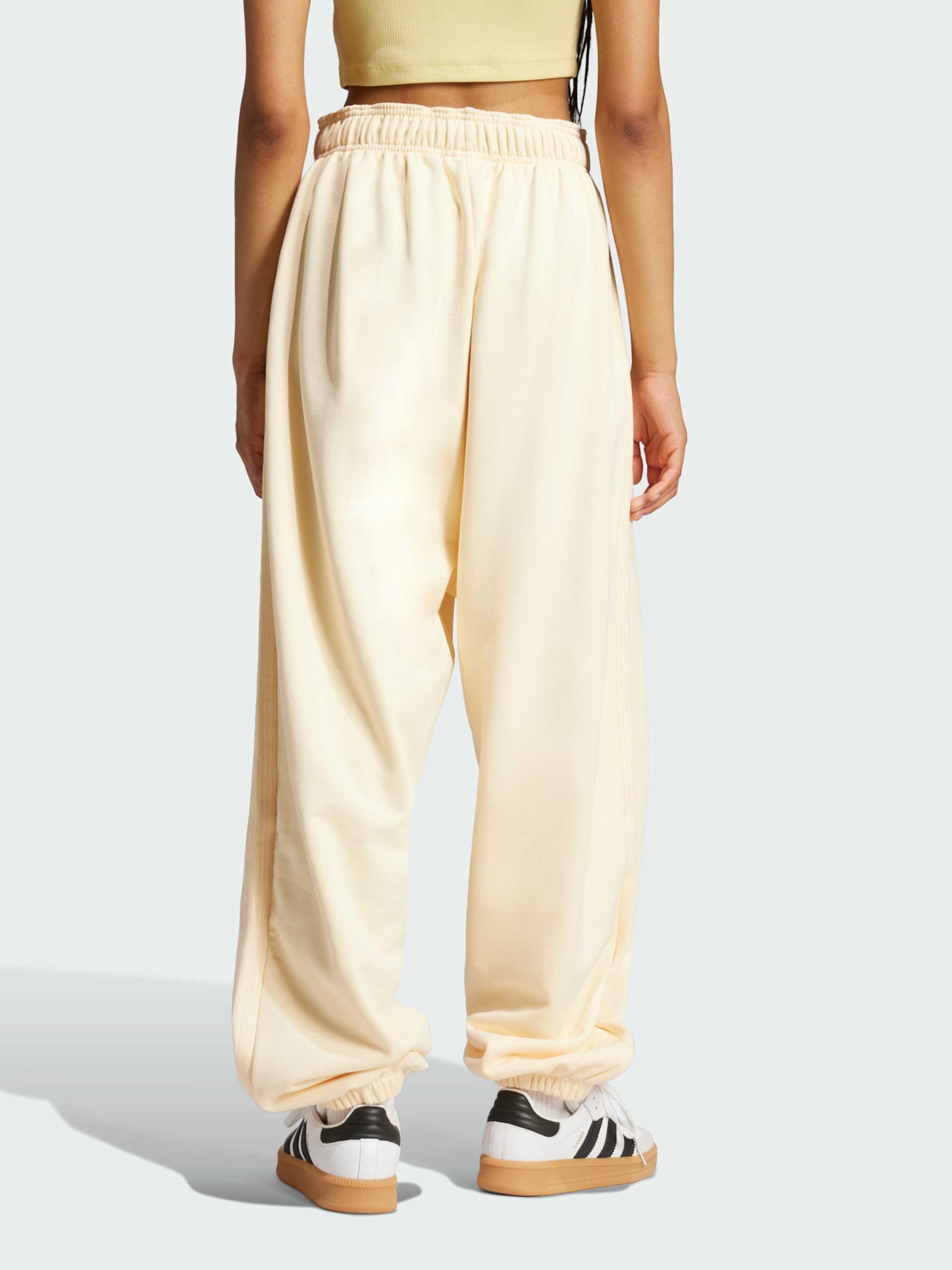 Повседневные штаны Adidas модель JC5185 Повседневные штаны Adidas модель JC5185 Фото