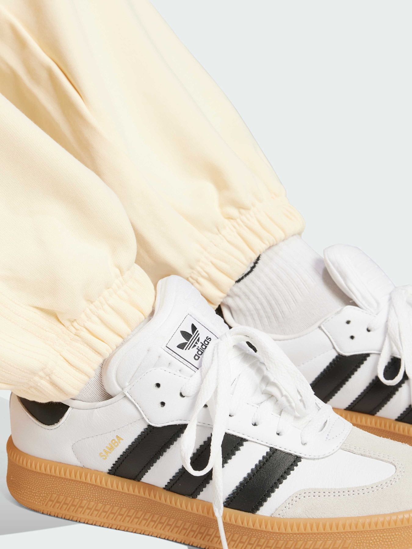 Повседневные штаны Adidas модель JC5185 Повседневные штаны Adidas модель JC5185 Фото