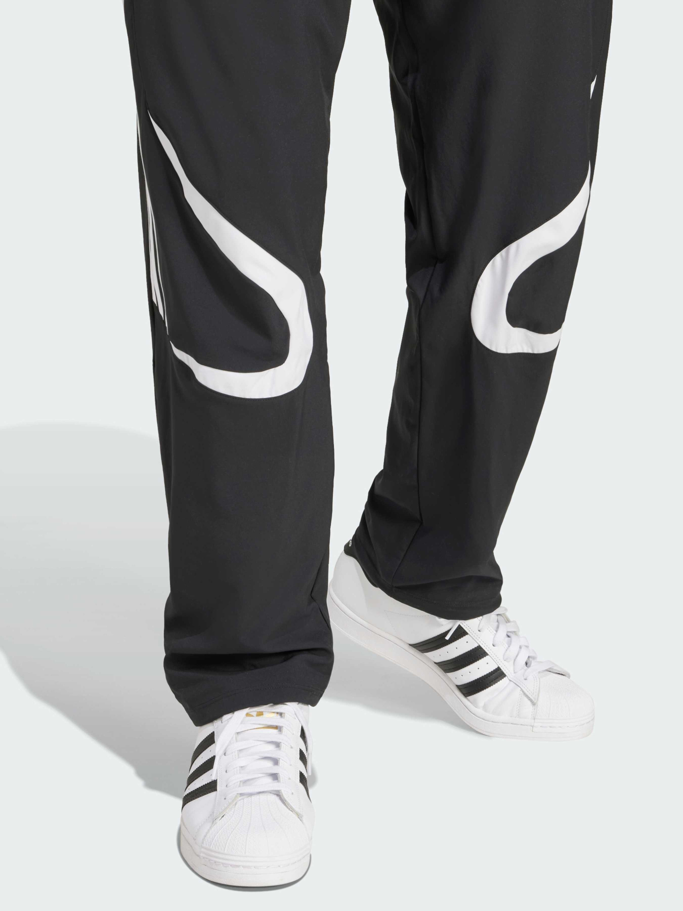 Брюки повседневные Adidas Adicolor модель JC6228 Фото