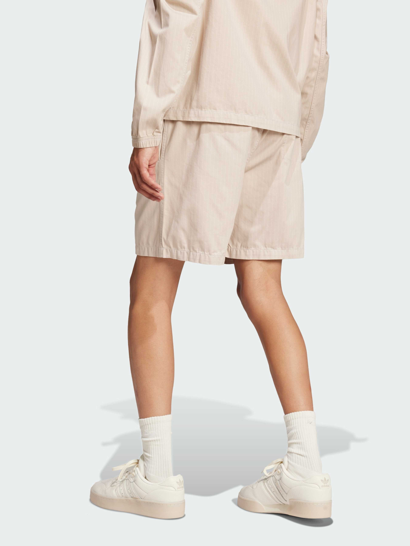 Повсякденні шорти Adidas Graphics модель JD0674 Фото