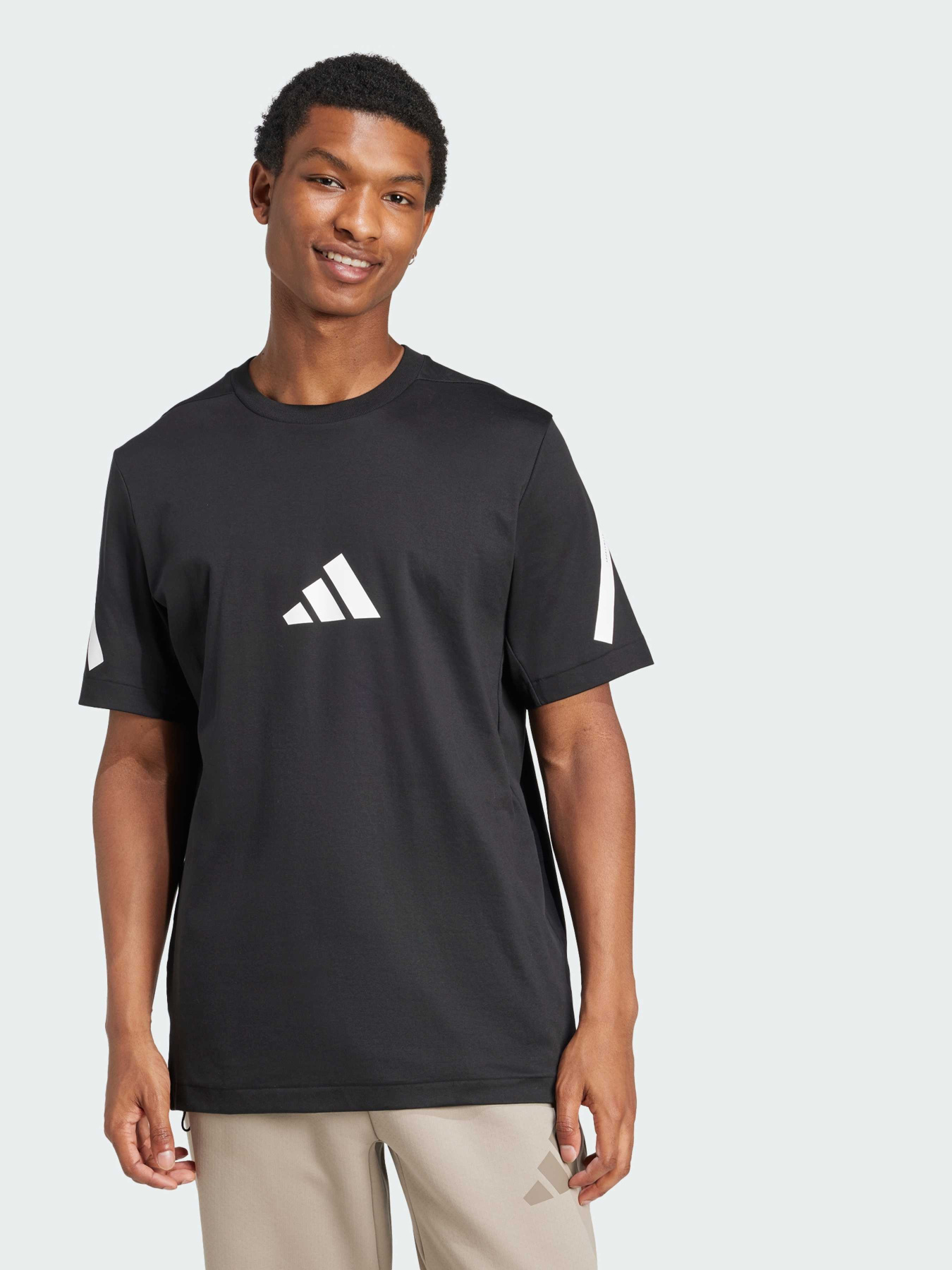 Футболка Adidas ZNE модель JC7920 Футболка Adidas ZNE модель JC7920 Фото