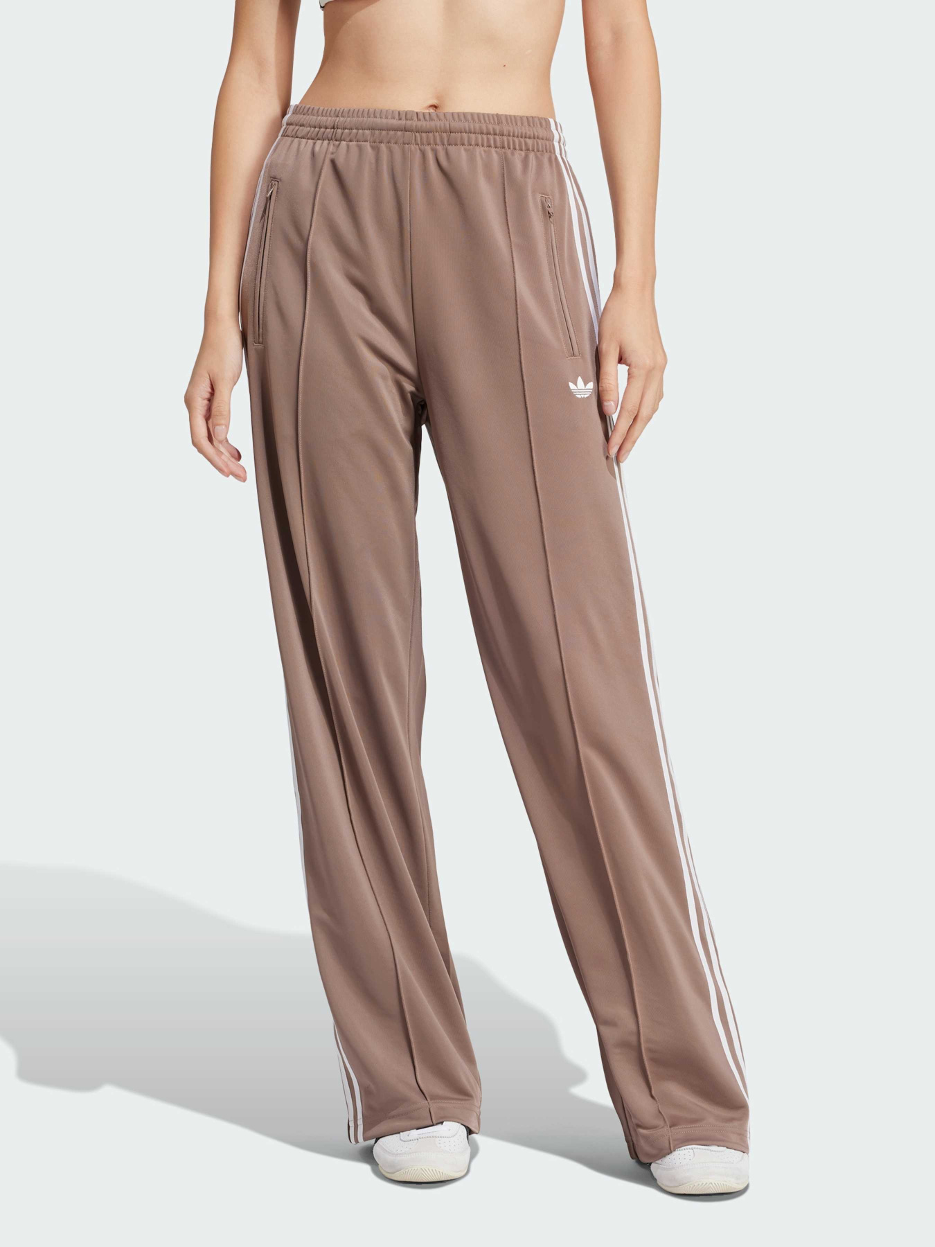 Повседневные штаны Adidas модель JC8247 Повседневные штаны Adidas модель JC8247 Фото