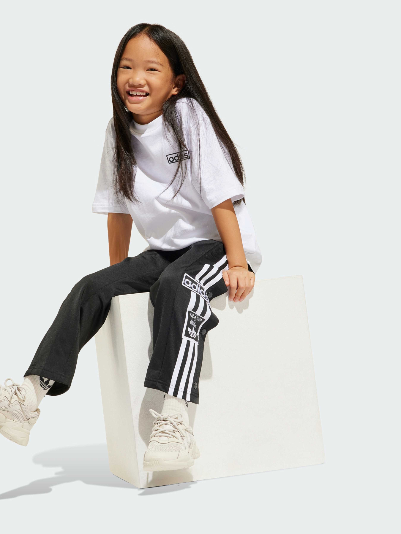 Спортивний костюм Adidas Adicolor модель JC7872 Фото