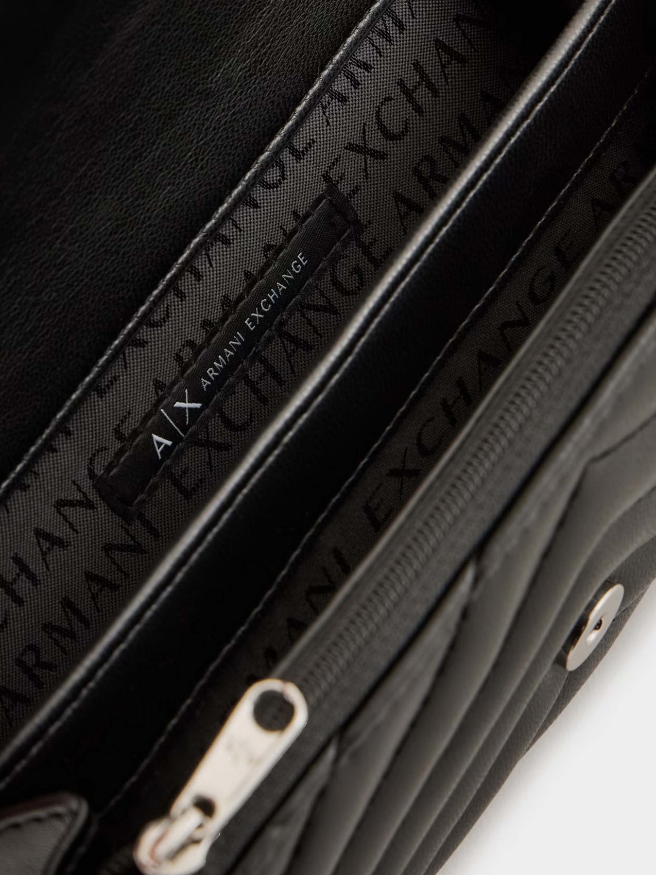 Сумки Armani Exchange модель 948481-4R742-00020 Фото