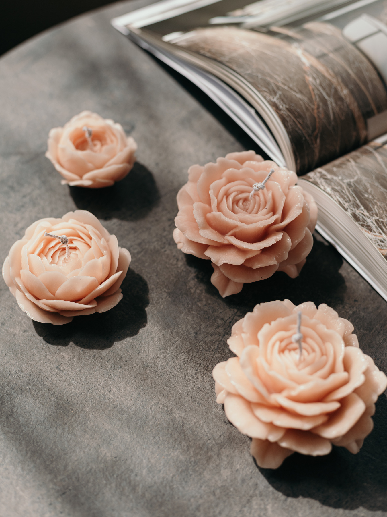 Набор ароматических свеч "Розы", аромат - цветочный, из натурального пчелиного воска Candle Design модель 200.0003 Фото