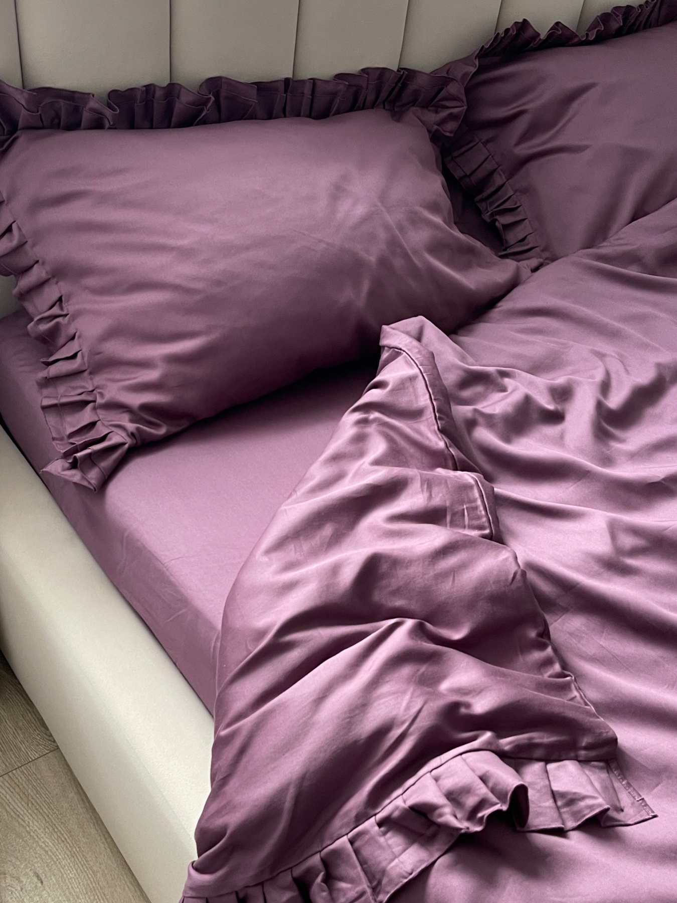 Підковдра з рюшами слива Cozy модель 11140639 Підковдра з рюшами слива Cozy модель 11140639 Фото