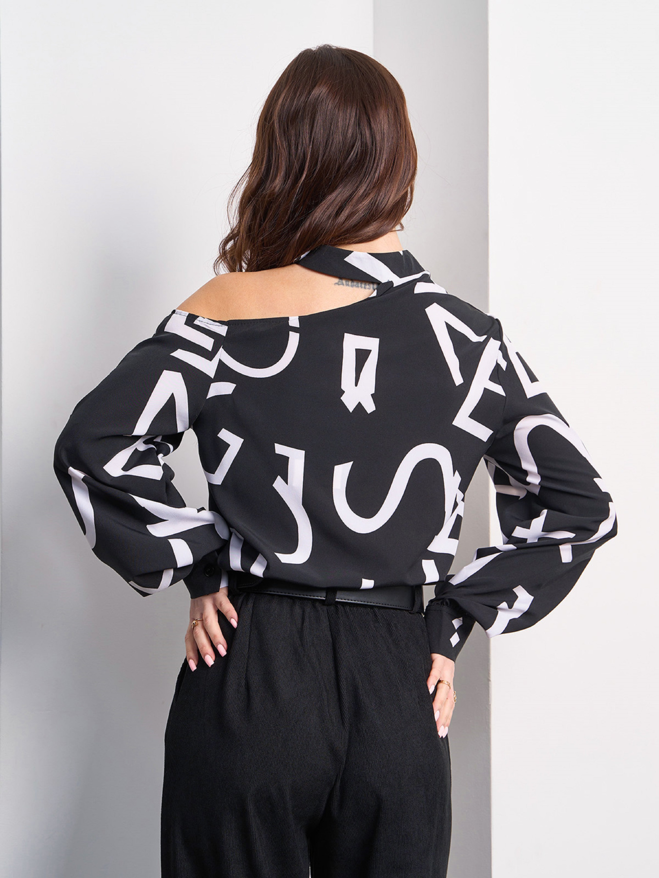 Блуза ISSA Plus модель SA-592_черный Фото