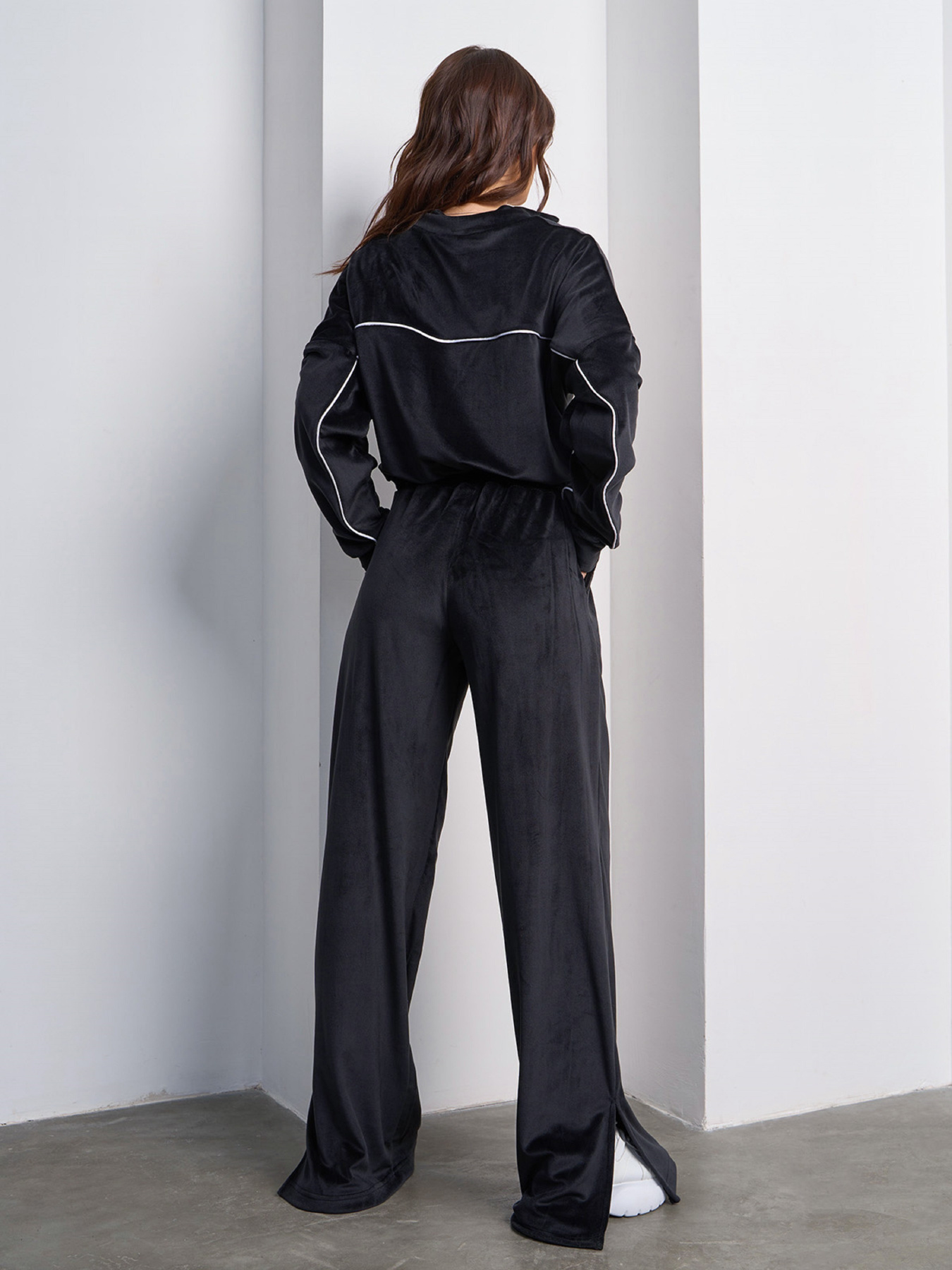 Спортивный костюм ISSA Plus модель SA-586_черный Фото