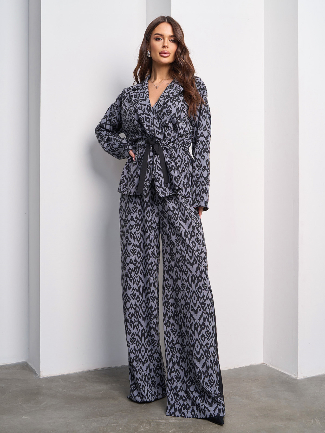 Повседневный костюм ISSA Plus модель 14536A_серый Фото