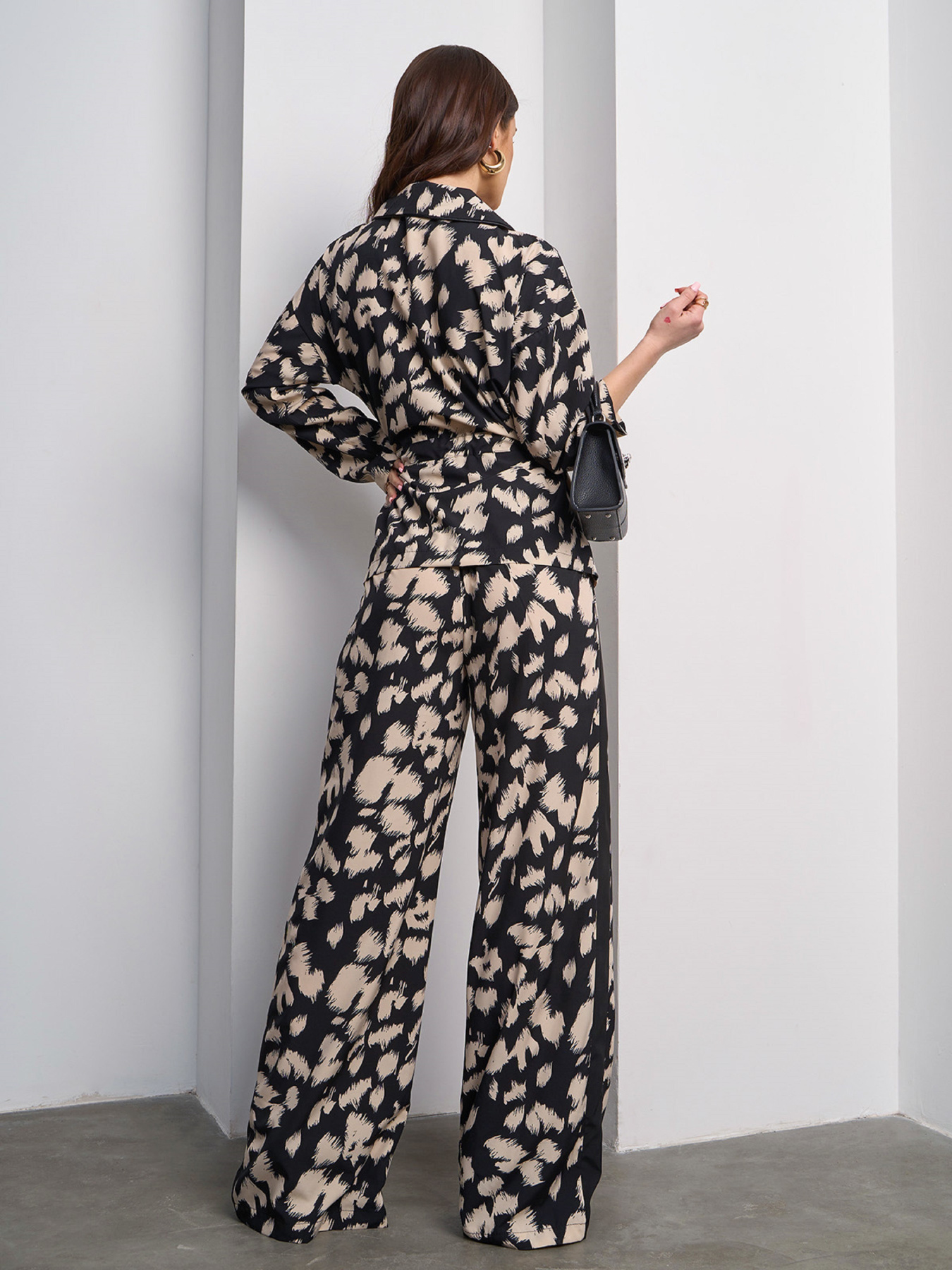 Костюм ISSA Plus модель 15017_черный Фото