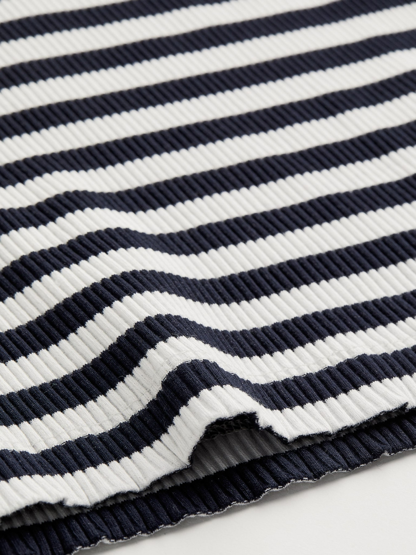 Лонгслив H&M модель 75048 Фото