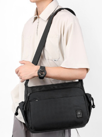 Мессенджер RoyalBag модель AT08-3026A Фото