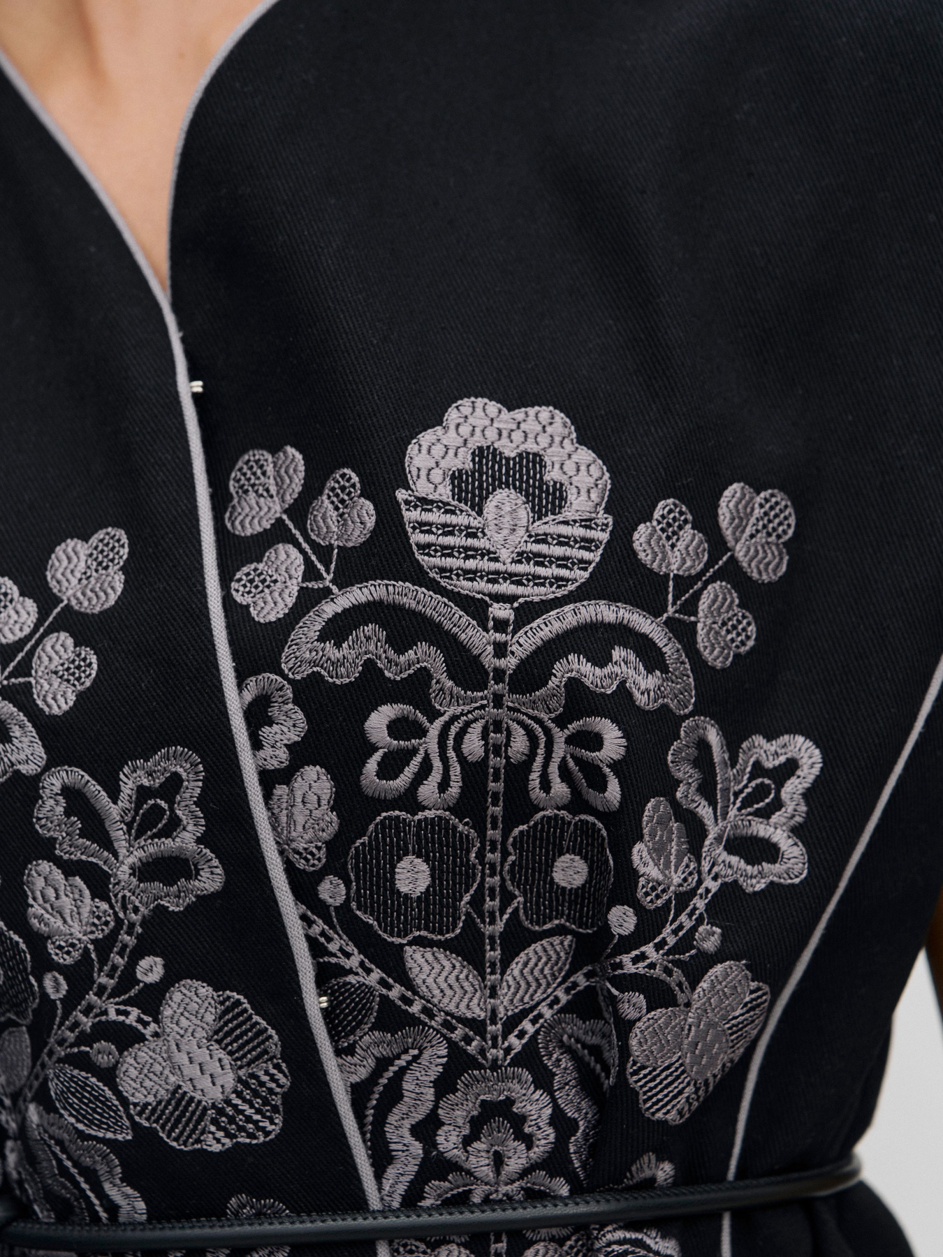 Жилет классический RicaMare модель RM4231-1-24-1DJ Фото