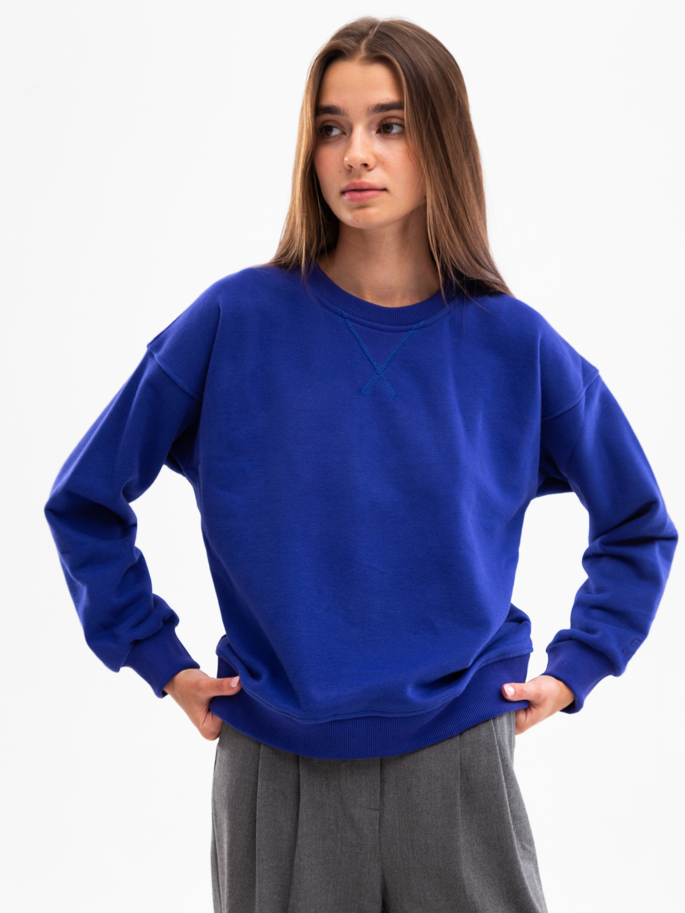 Свитшот Famo модель SW-202017_01 Фото