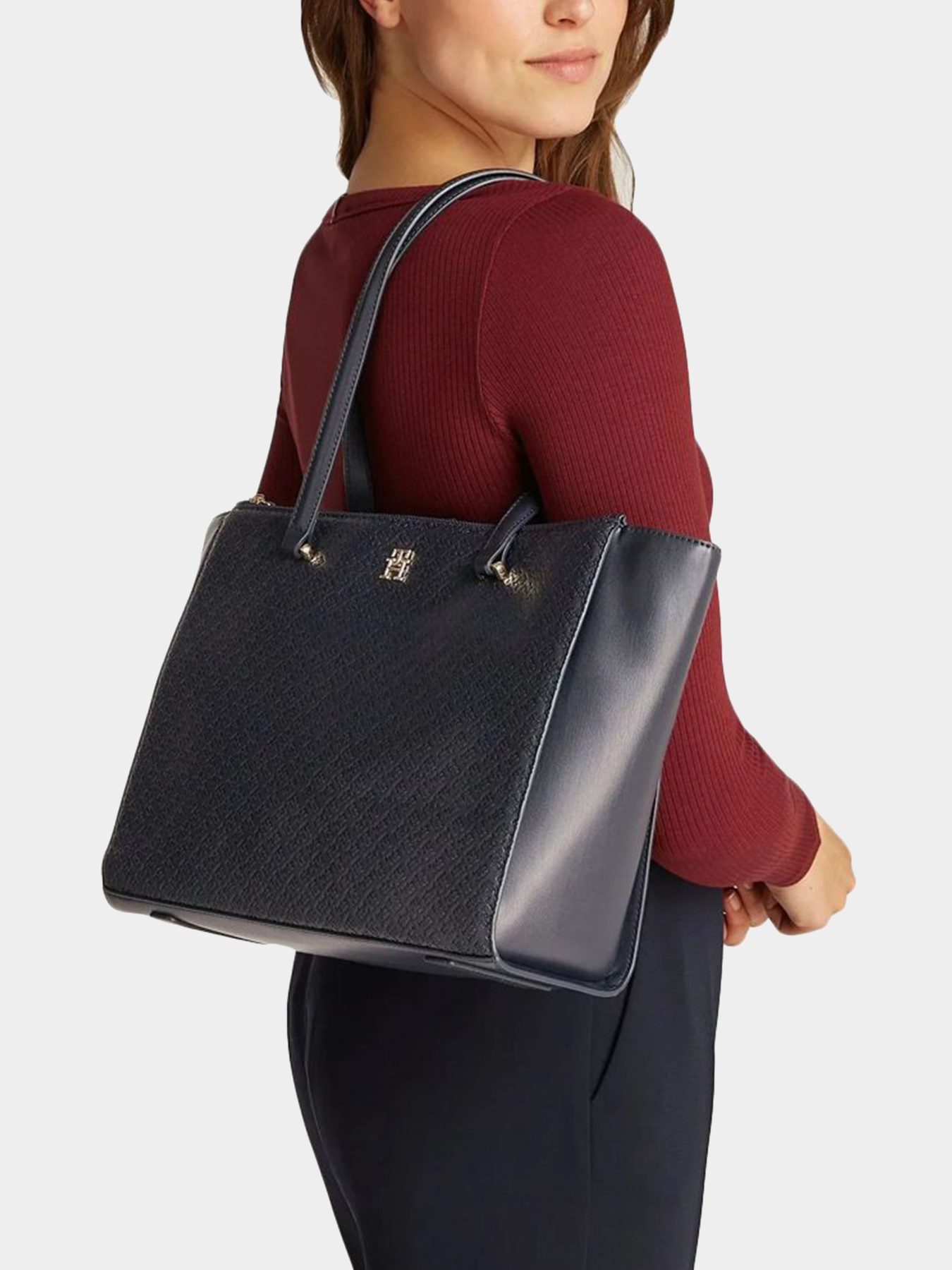 Сумки Tommy Hilfiger модель AW0AW16948-DW6 Фото