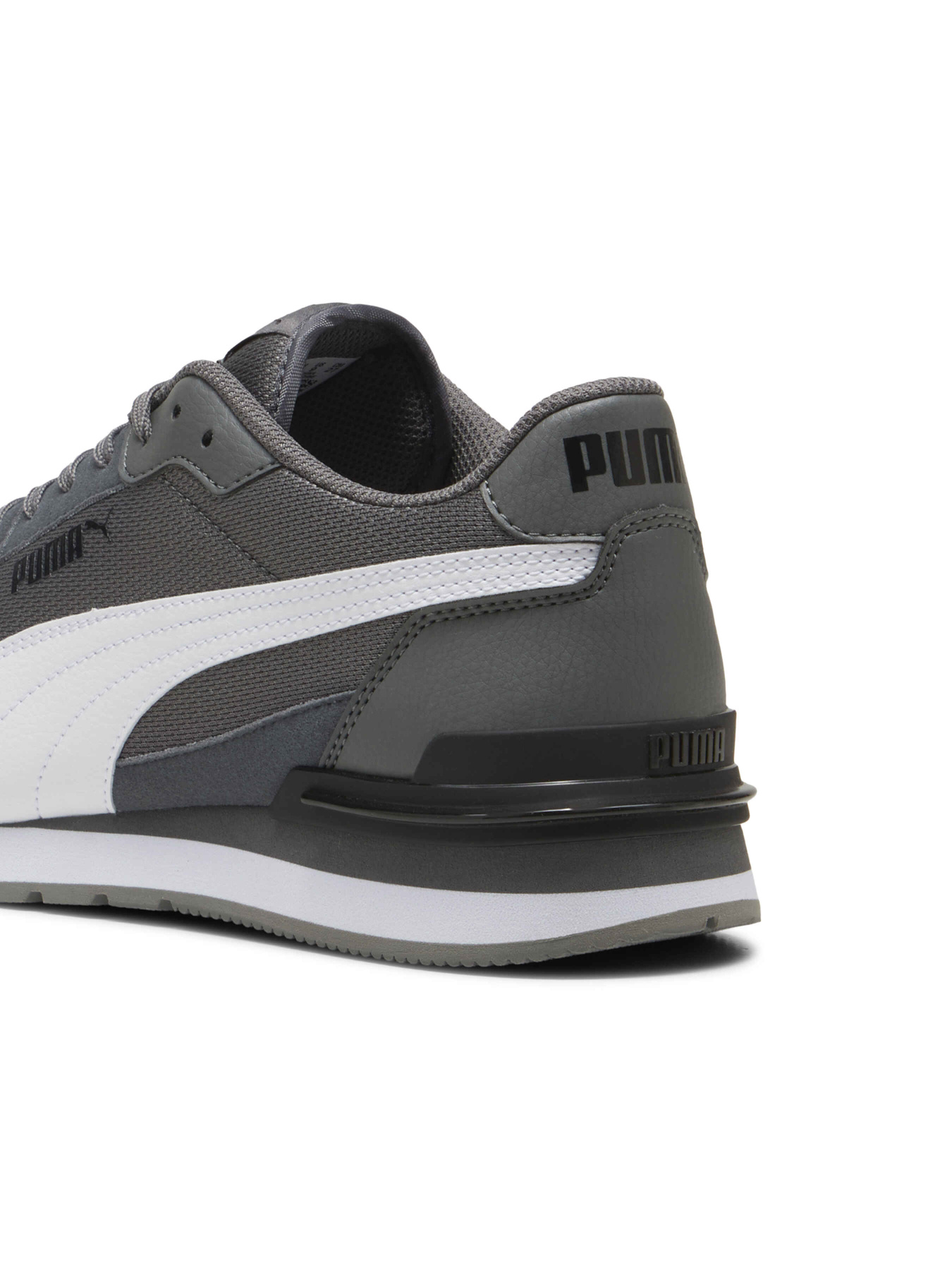 Кроссовки повседневные PUMA St Runner V4 Mesh модель 399666 Кроссовки повседневные PUMA St Runner V4 Mesh модель 399666 Фото