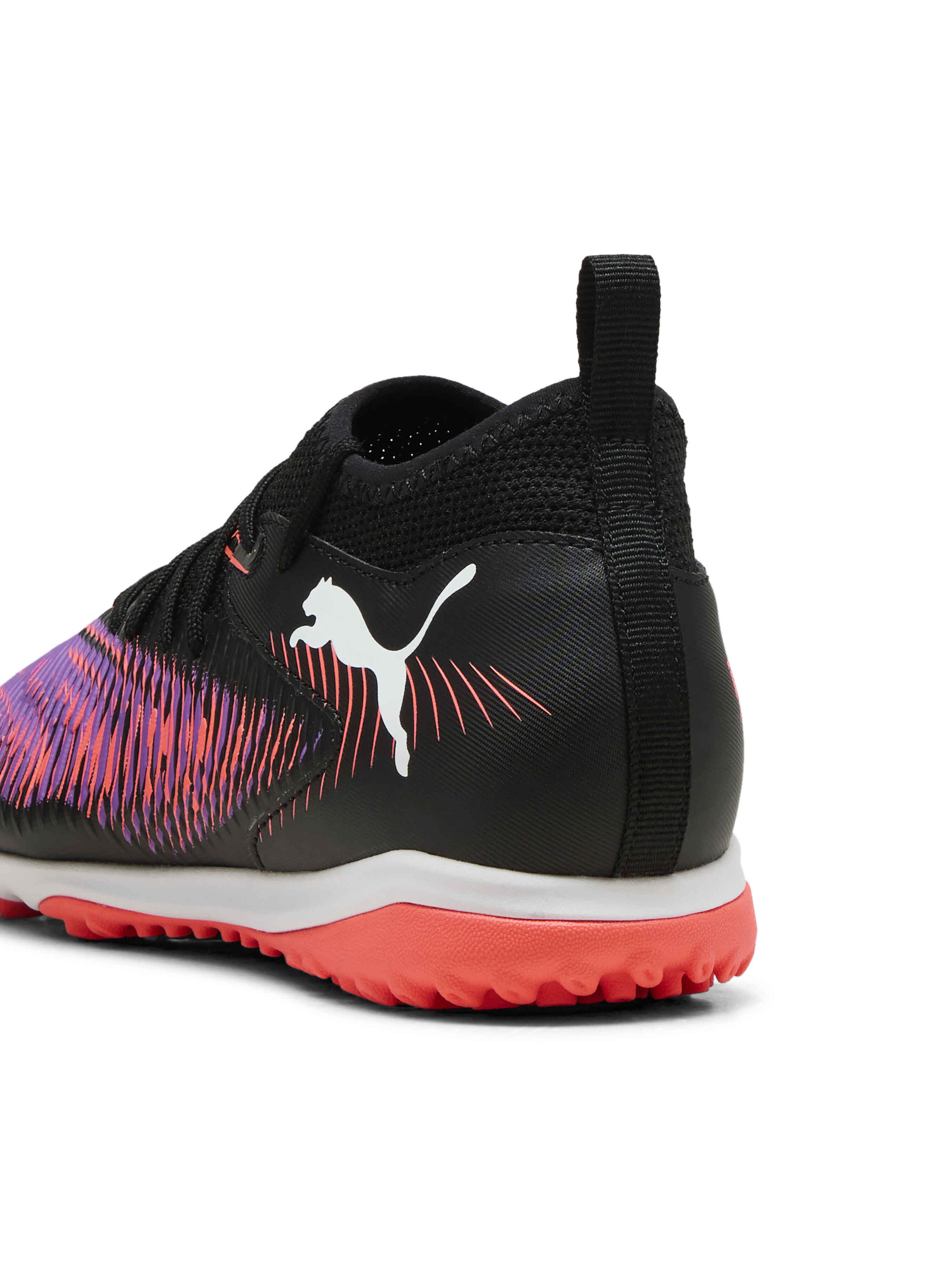 Бутси PUMA Future 8 Match Tt + Mid Jr модель 108386 Фото