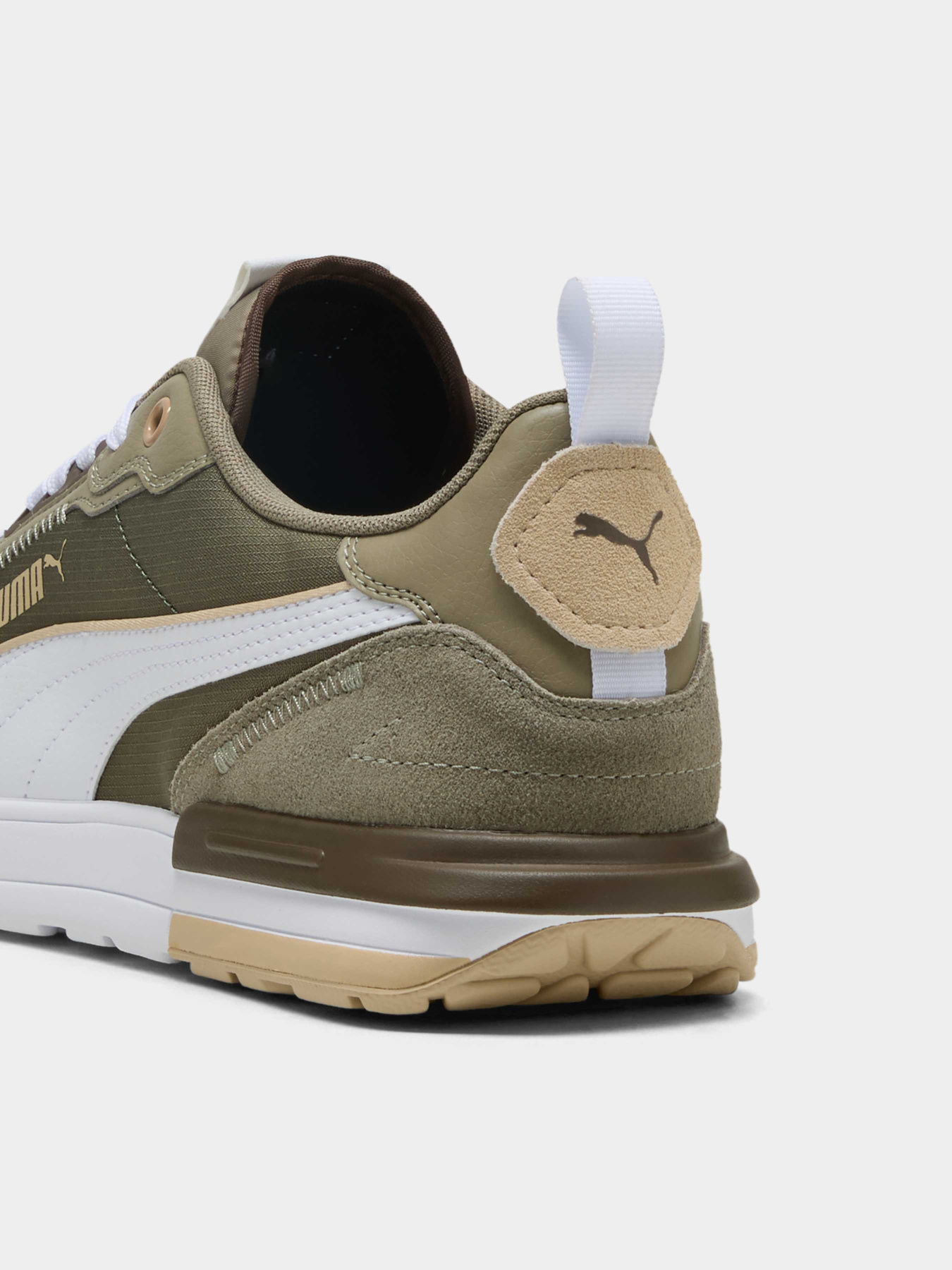 Кросівки PUMA R22 модель 383462 Фото