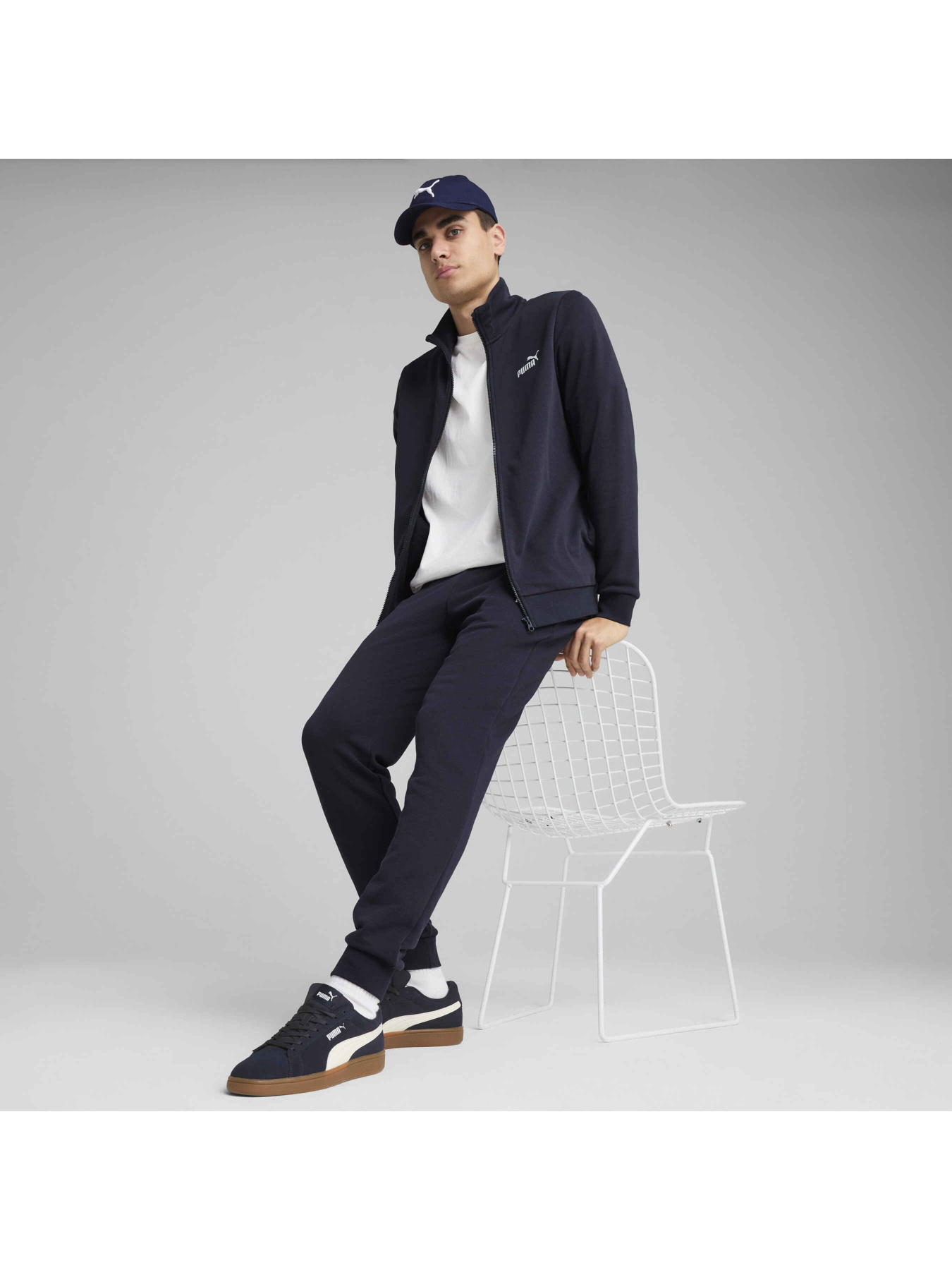 Спортивный костюм PUMA Ess Sweat Suit модель 684848 Фото