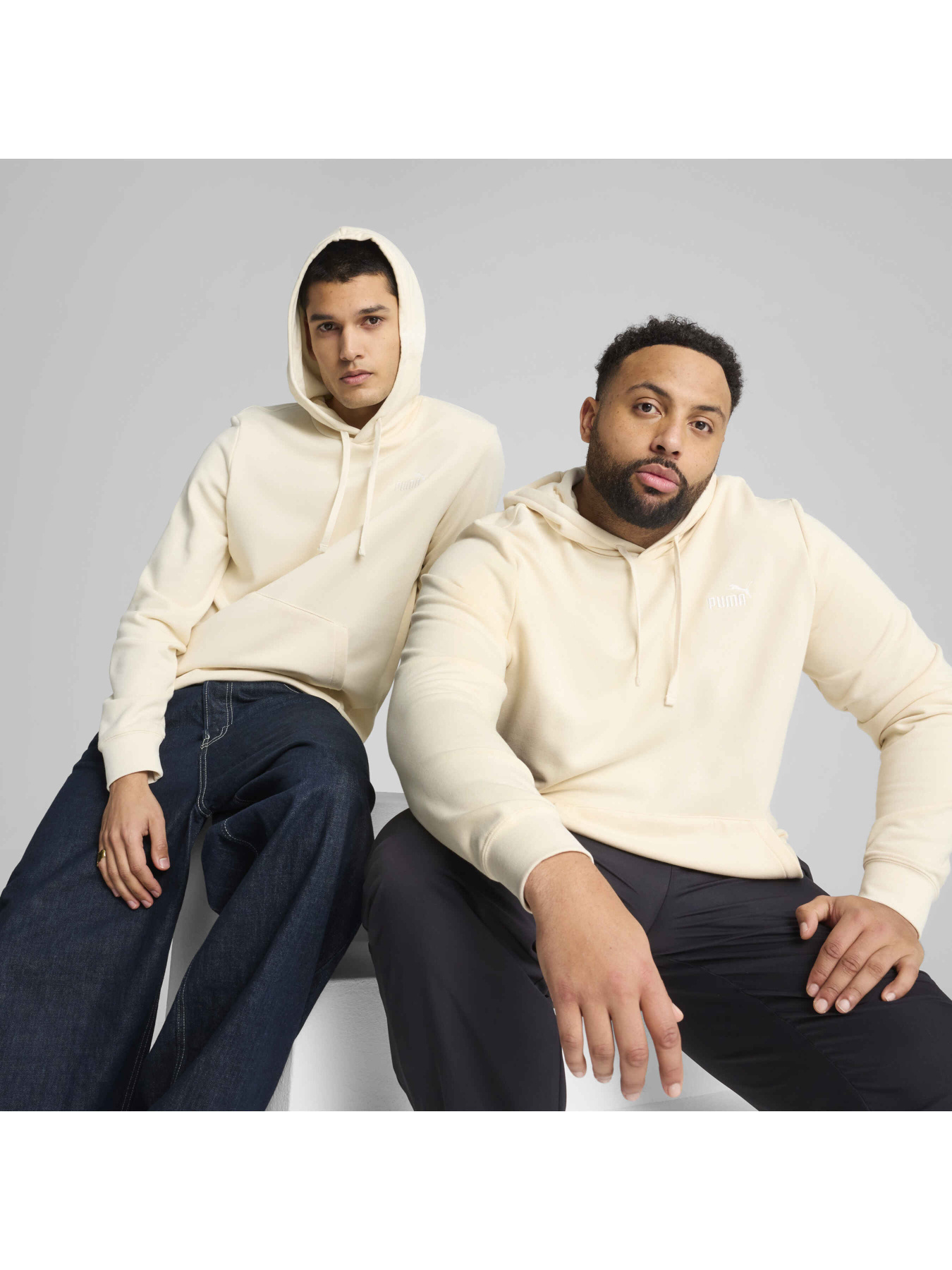 Худи PUMA Ess Small No. 1 Logo Hoodie модель 682577 Фото