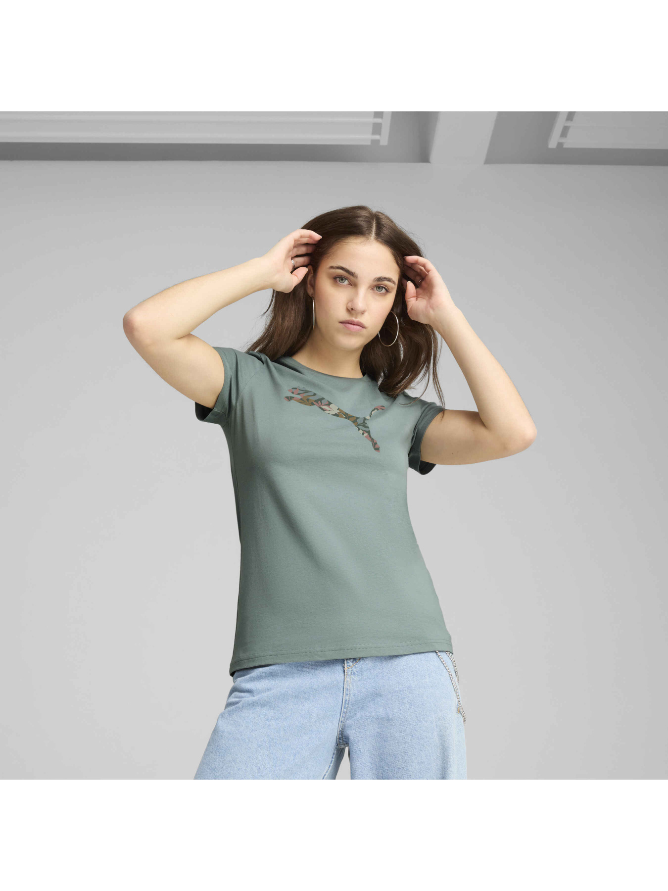 Футболка PUMA Graphics Floral Cat Logo Tee модель 685081 Фото