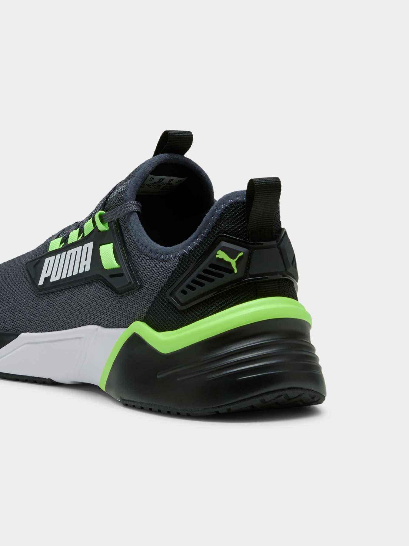 Кросівки для бігу PUMA Retaliate 3 модель 379478 Фото