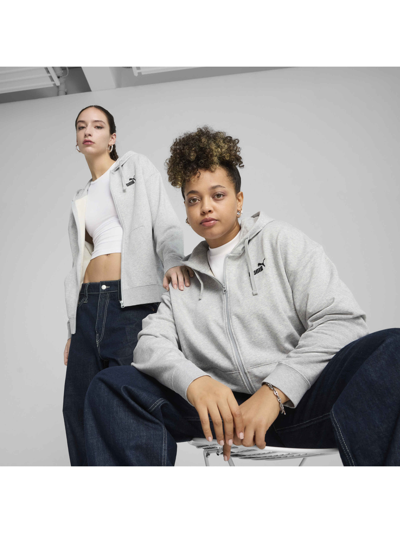 Спортивная кофта PUMA Ess Comfort Full-zip Hoodie модель 682410 Фото