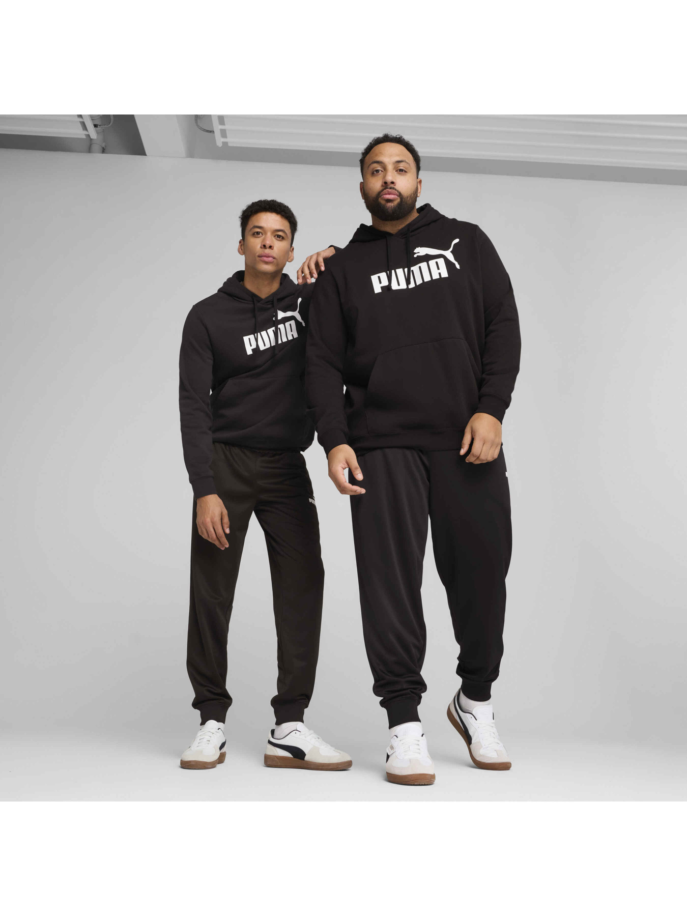 Спортивні штани PUMA Ess No. 1 Logo Poly Pants модель 682648 Фото