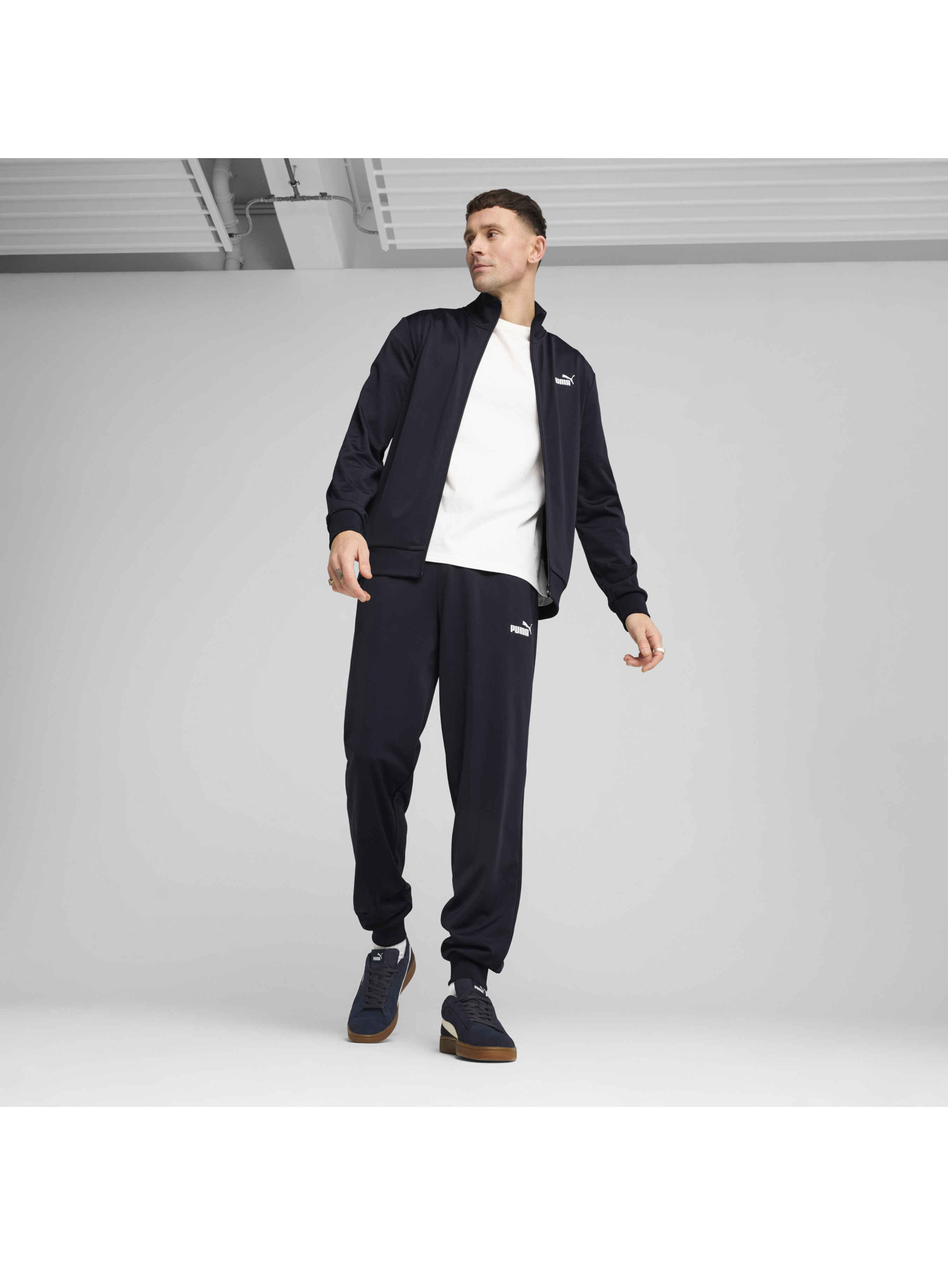Спортивный костюм PUMA Ess Poly Suit модель 684847 Фото