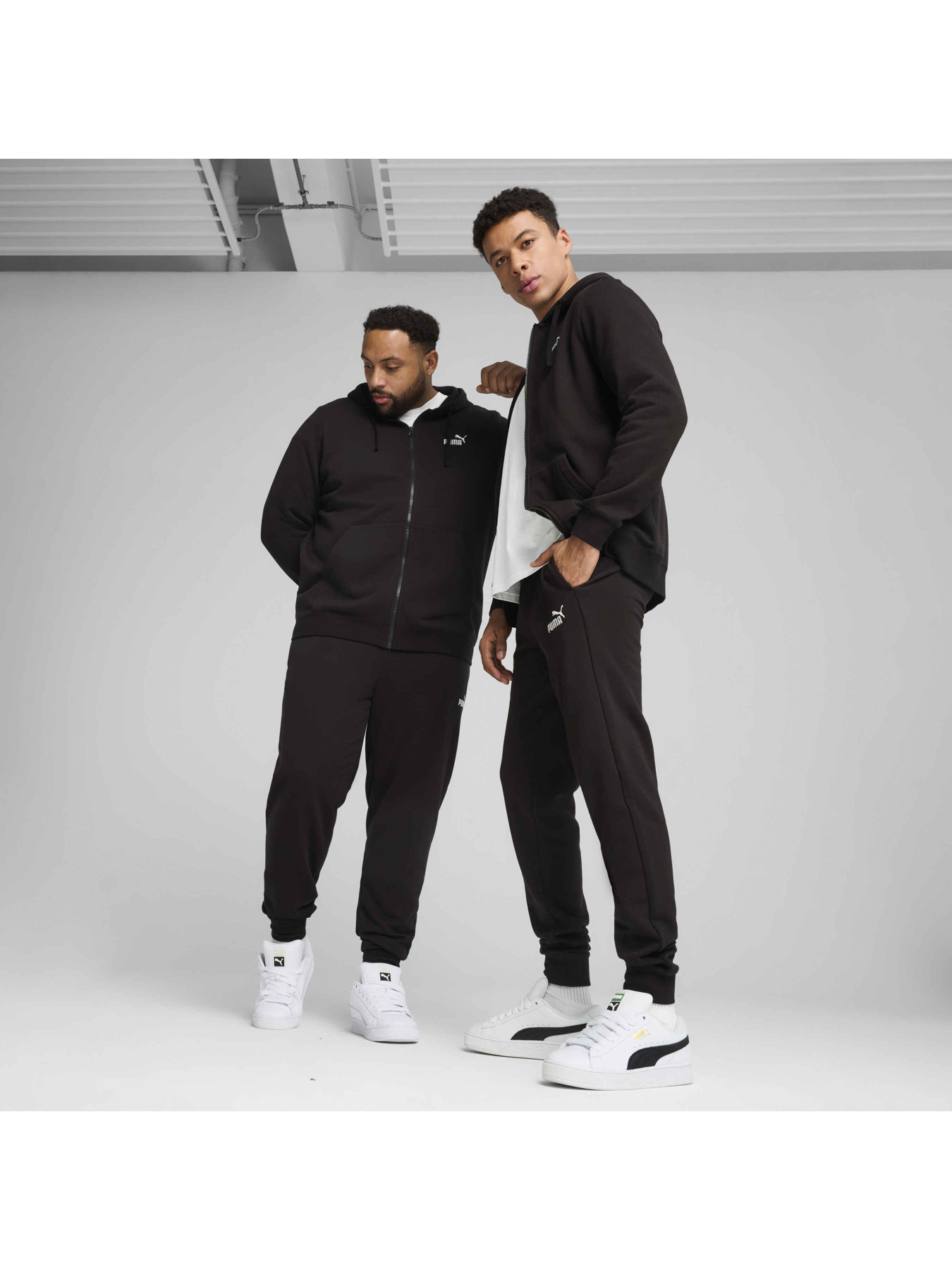 Штани спортивні PUMA Ess Slim Sweatpants модель 682644 Фото