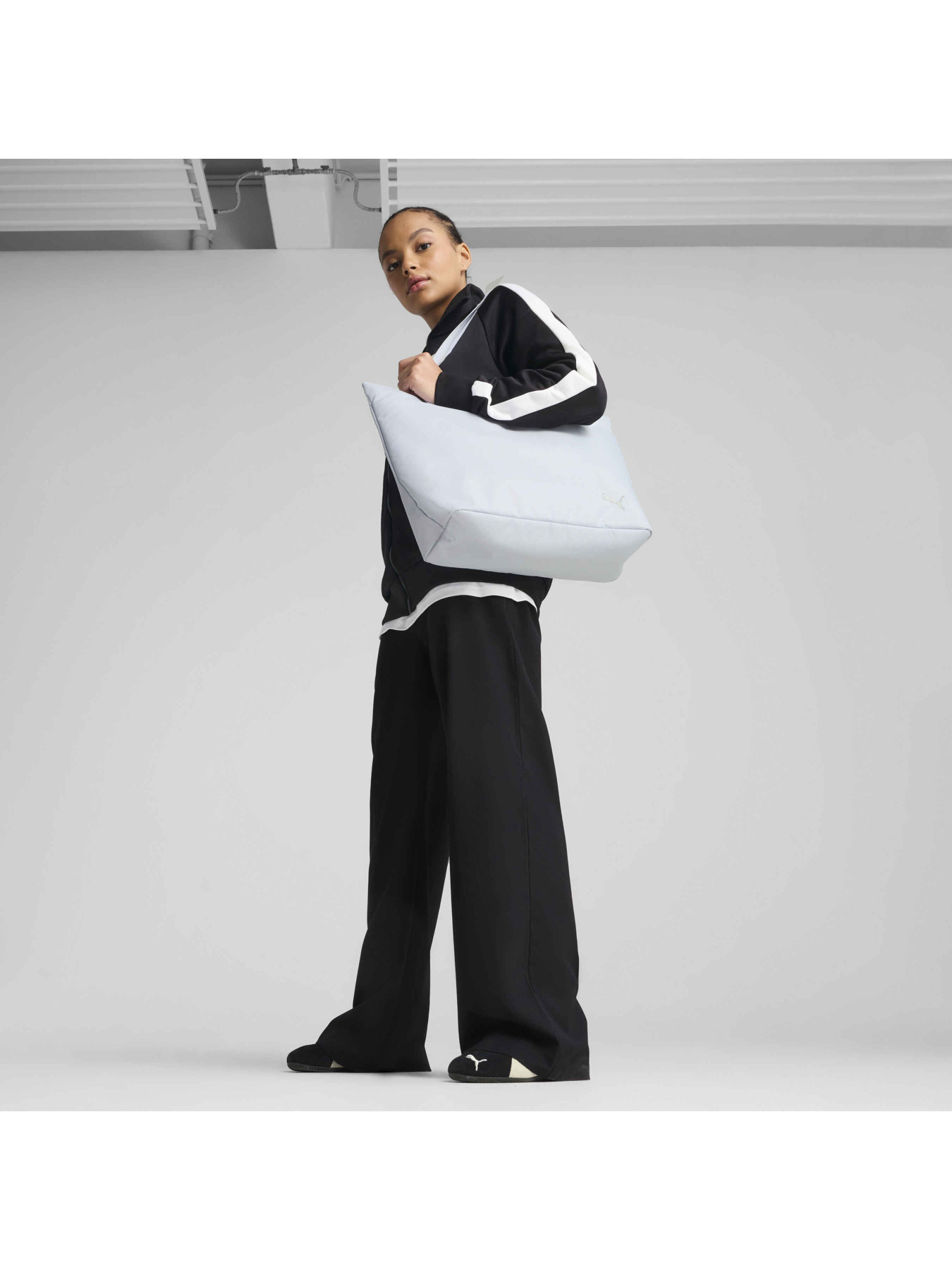 Сумка PUMA Her Shopper модель 091280 Сумка PUMA Her Shopper модель 091280 Фото