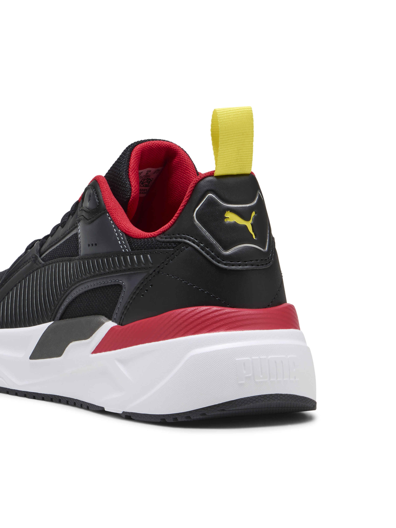 Кросівки PUMA Ferrari Trinity 2 модель 308762 Фото