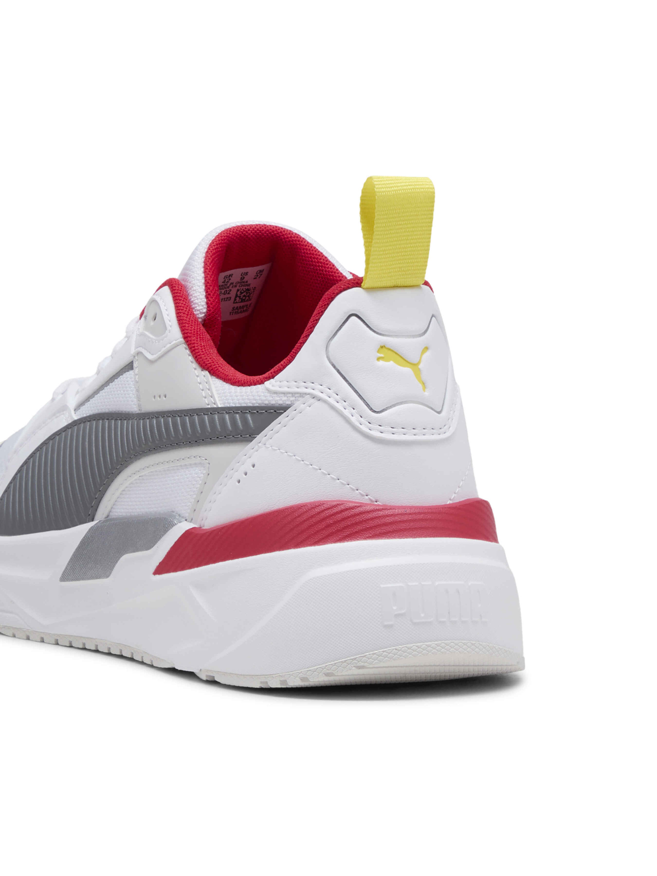 Кросівки повсякденні PUMA Ferrari Trinity 2 модель 308762 Фото