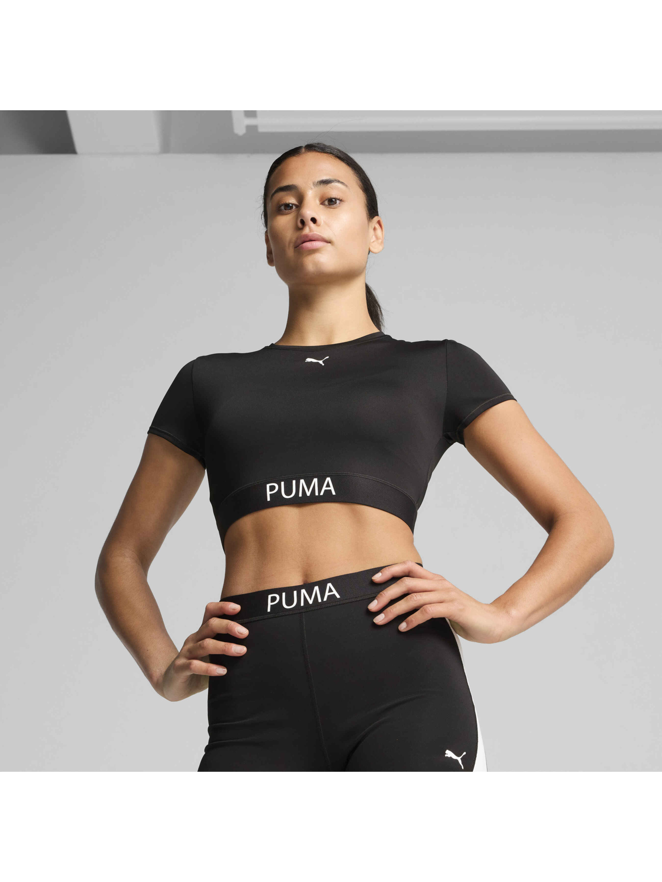 Спортивний топ PUMA W Strong Tee - Short модель 526805 Фото