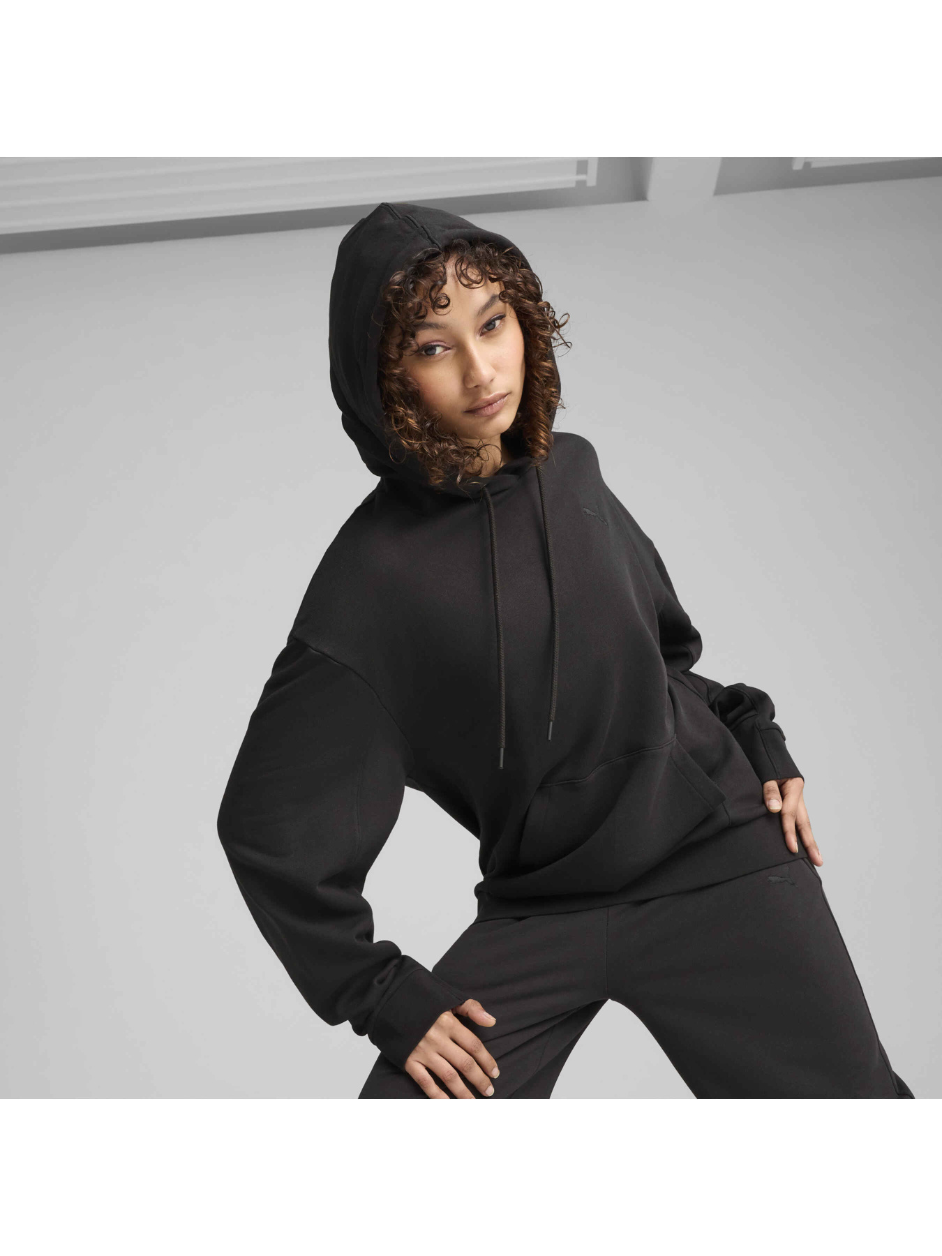 Худи PUMA Her Relaxed Hoodie модель 685057 Фото