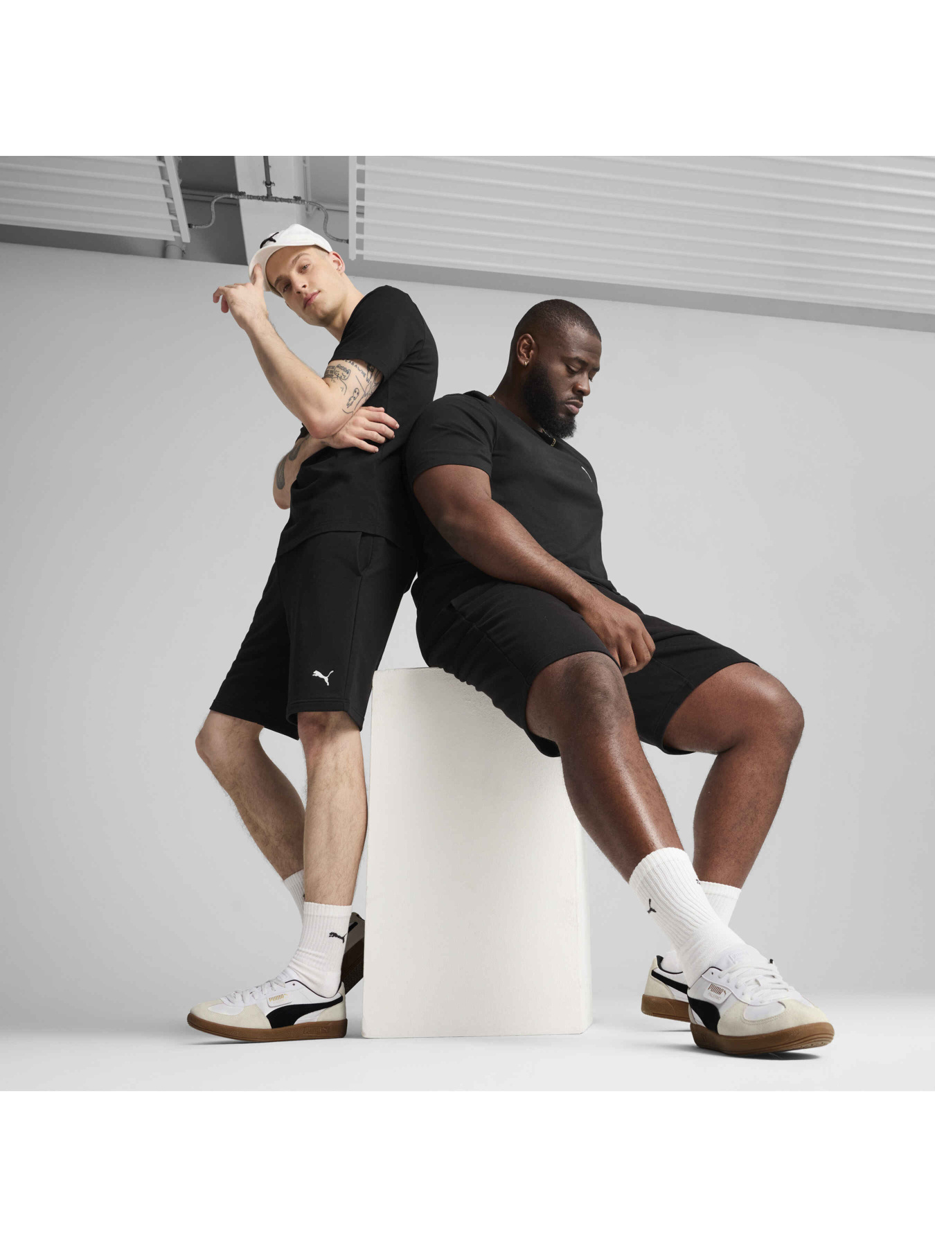 Шорты спортивные PUMA Ess Shorts модель 682598 Фото