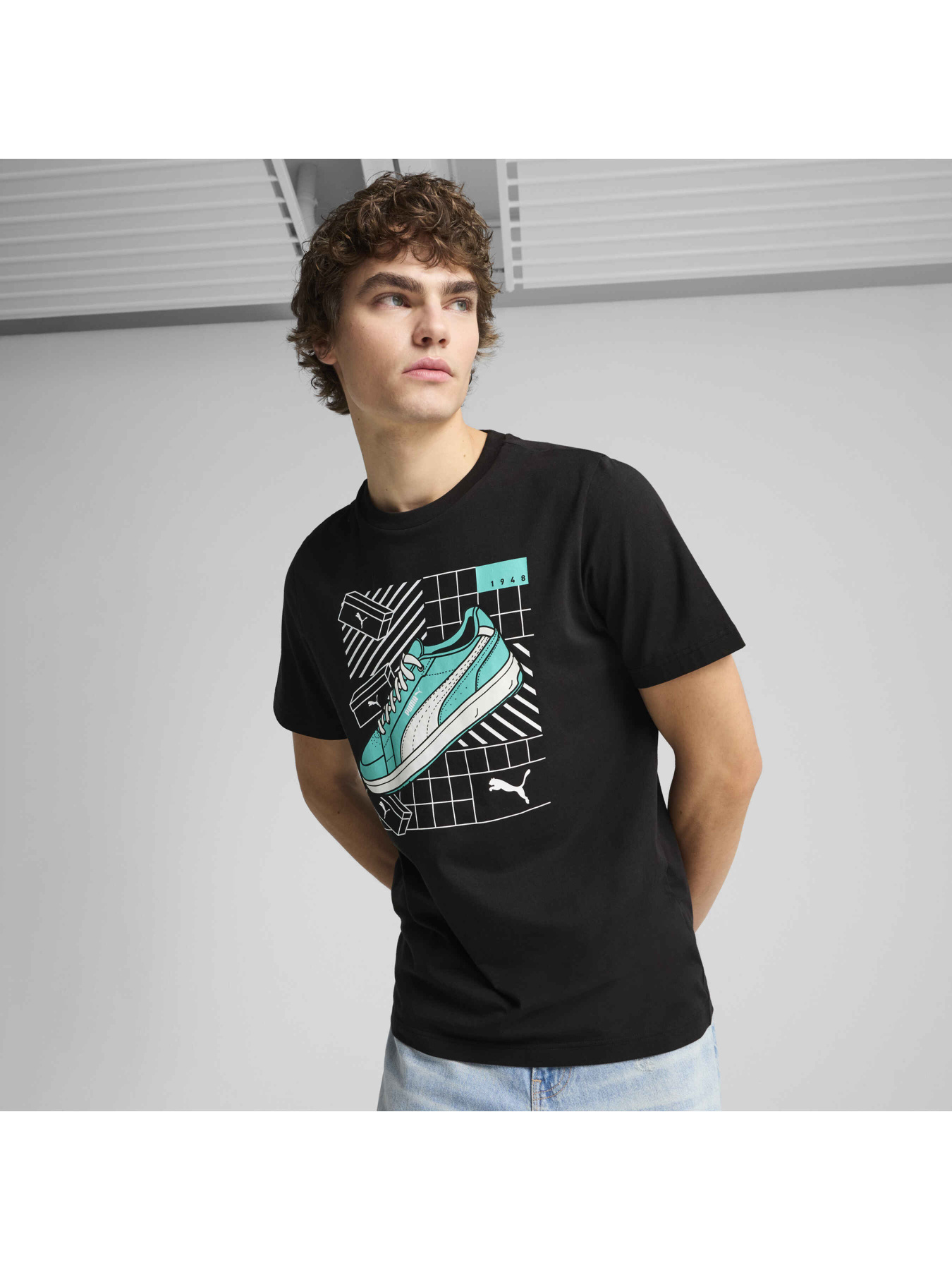 Футболка PUMA Graphics Sneaker Tee модель 684830 Фото