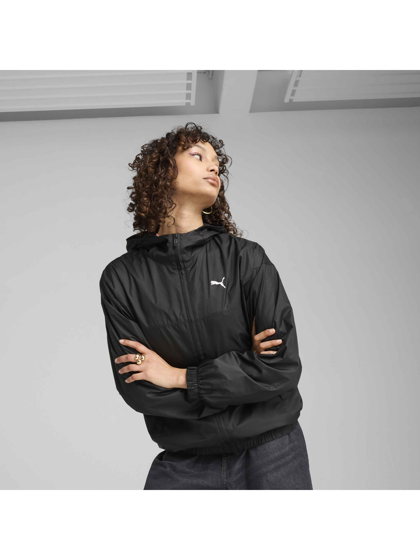 Ветровка PUMA Ess Relaxed Windbreaker модель 685134 Ветровка PUMA Ess Relaxed Windbreaker модель 685134 Фото